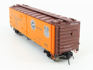 HO Scale InterMountain PFE Pacific Fruit Express R-40-10 Steel Reefer #42370