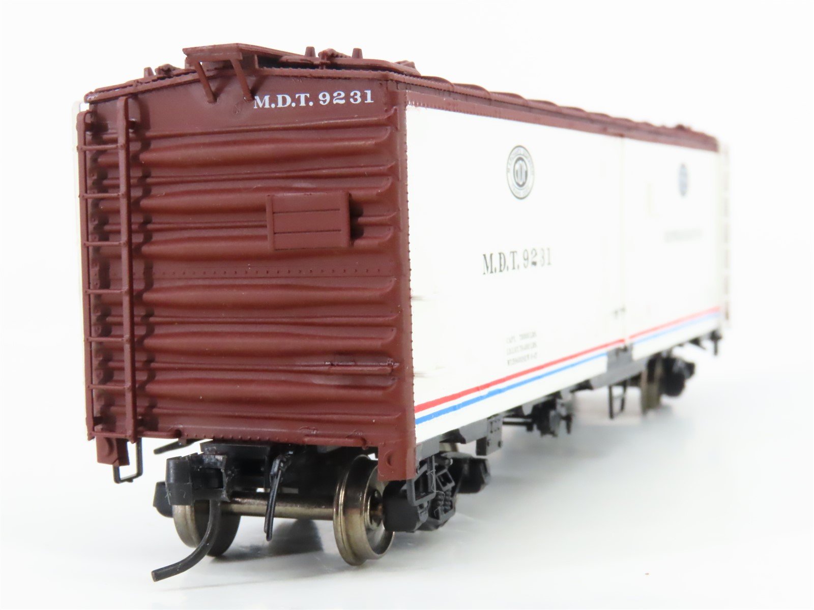 HO InterMountain 45504-31 MDT Merchants Despatch R-40-23 Steel Reefer #9231