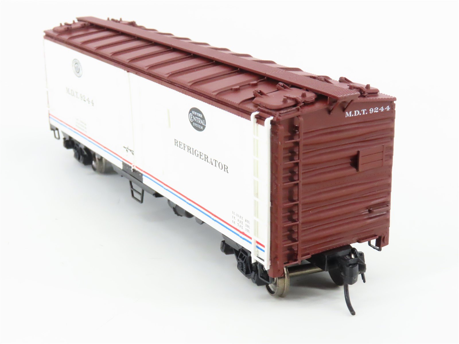HO InterMountain 45504-30 MDT Merchants Despatch R-40-23 Steel Reefer #9244