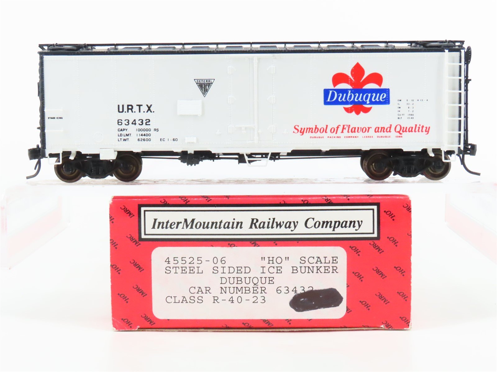 HO InterMountain 45525-06 URTX Dubuque R-40-23 Steel Ice Bunker Reefer #63432
