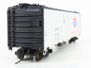 HO InterMountain 45525-06 URTX Dubuque R-40-23 Steel Ice Bunker Reefer #63432