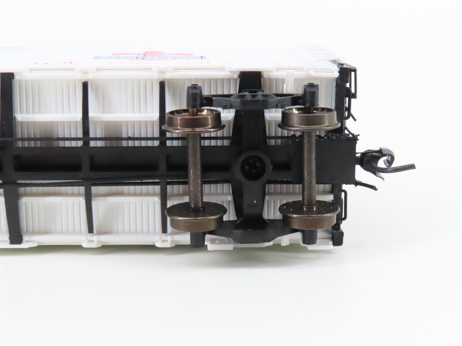 HO InterMountain 45525-06 URTX Dubuque R-40-23 Steel Ice Bunker Reefer #63432