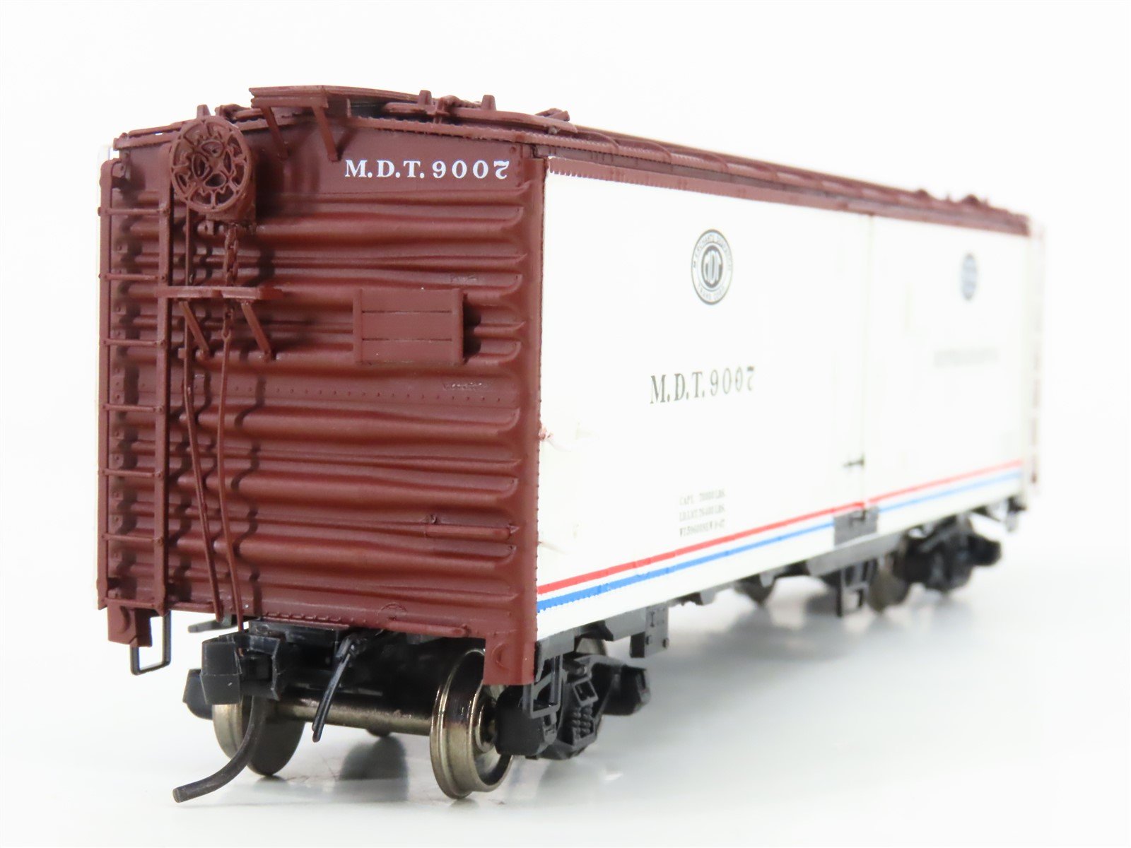 HO InterMountain 45504-25 MDT Merchants Despatch R-40-23 Steel Reefer #9007