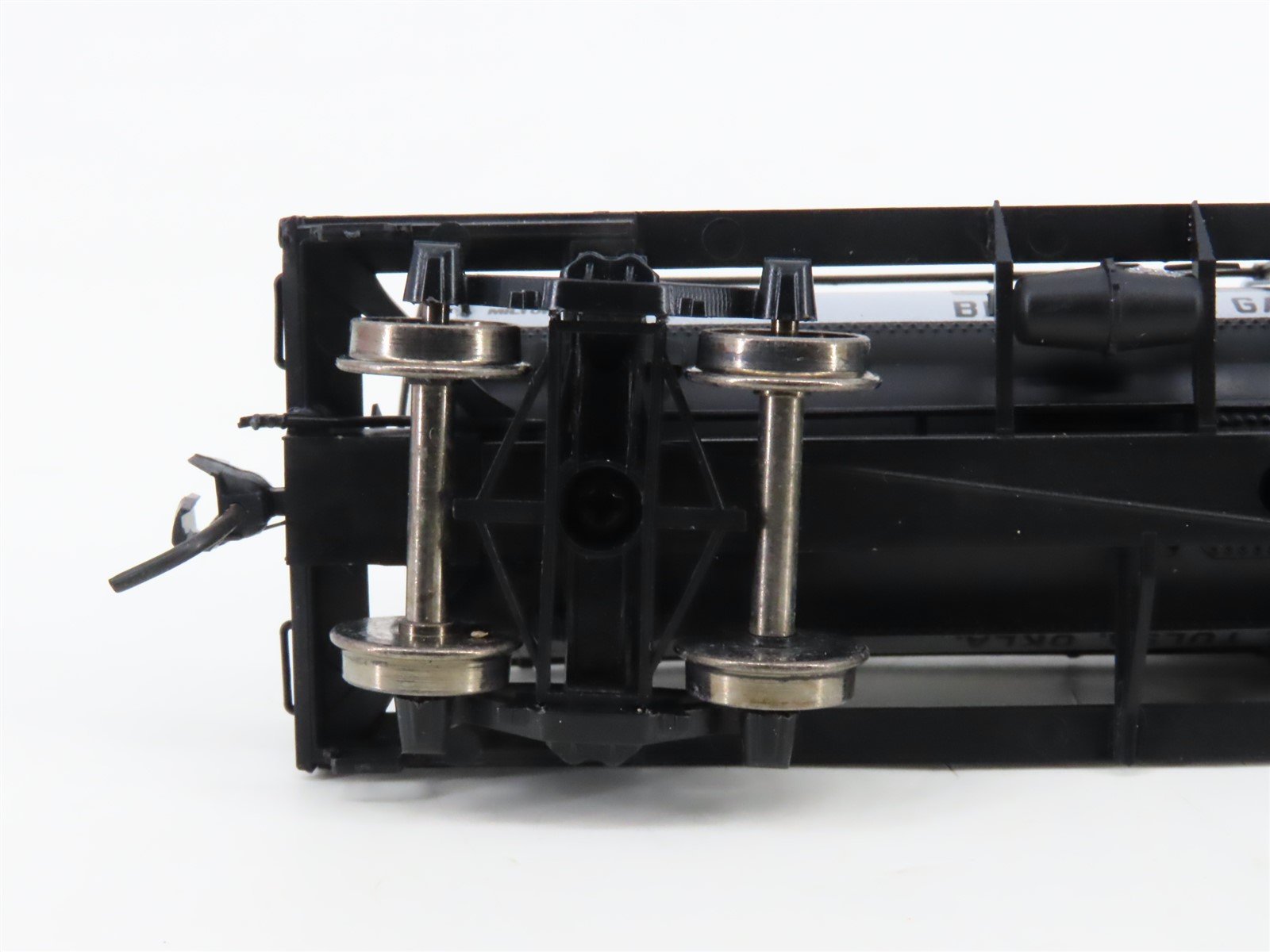 HO Scale InterMountain SHPX Bell Oil & Gas Single Dome Tank Car #20390