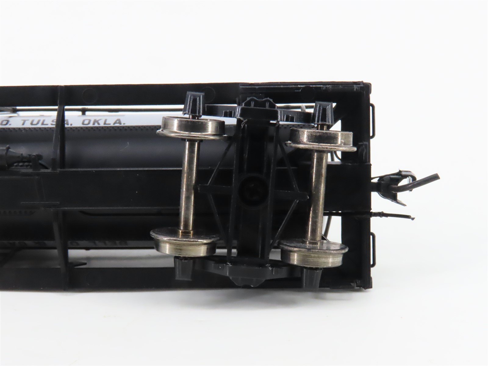 HO Scale InterMountain SHPX Bell Oil & Gas Single Dome Tank Car #20390