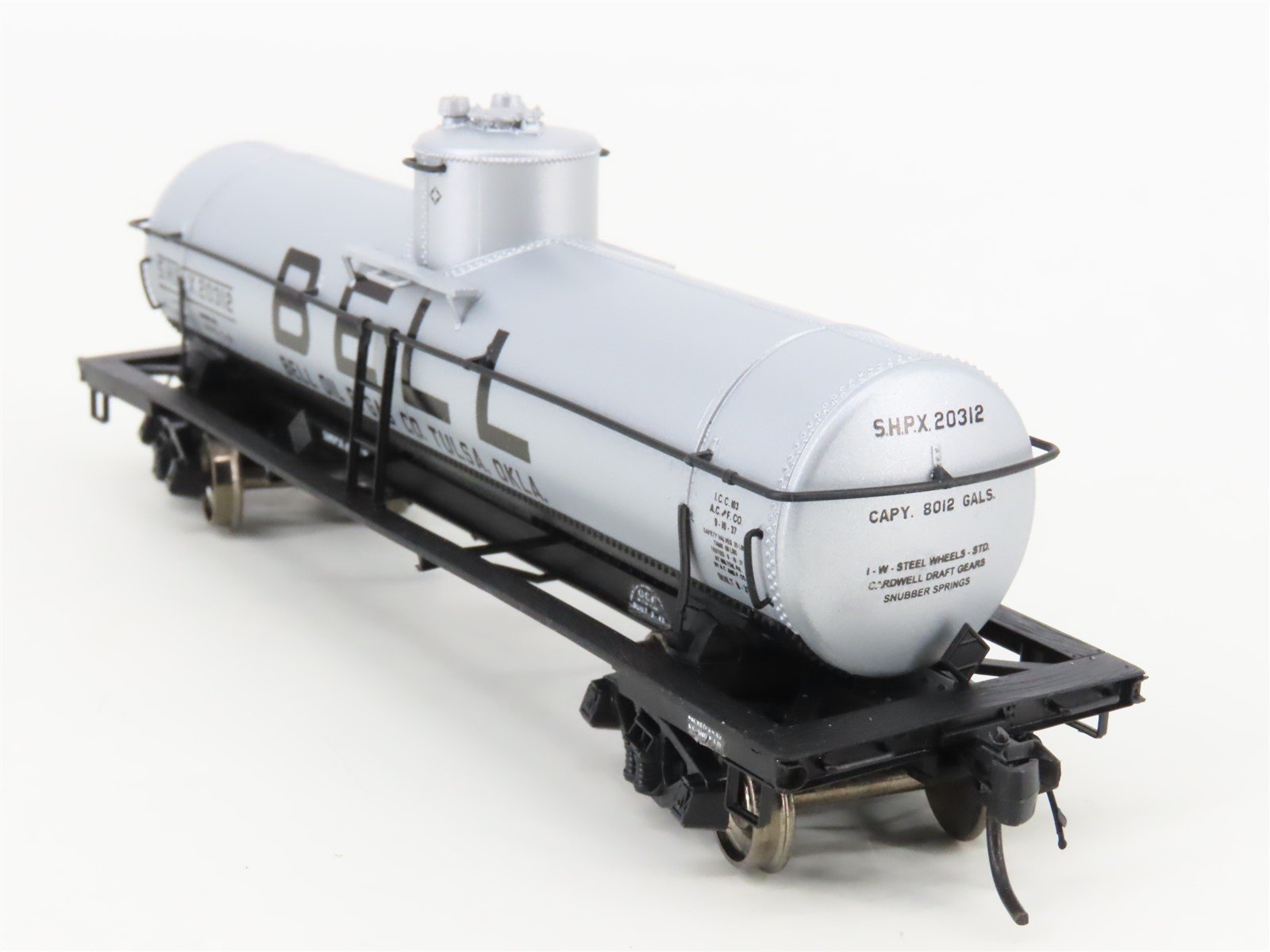 HO Scale InterMountain 46308-02 SHPX Bell Oil & Gas Single Dome Tank Car #20312