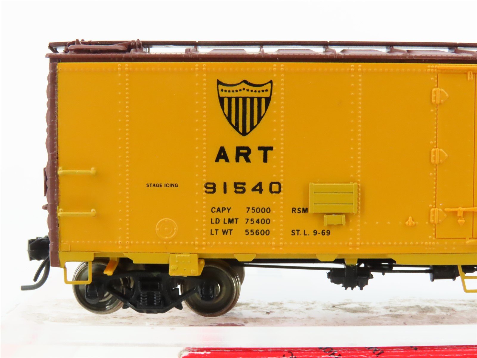HO Scale InterMountain 45534-08 ART Royal Packing R-40-23 Steel Reefer #91540