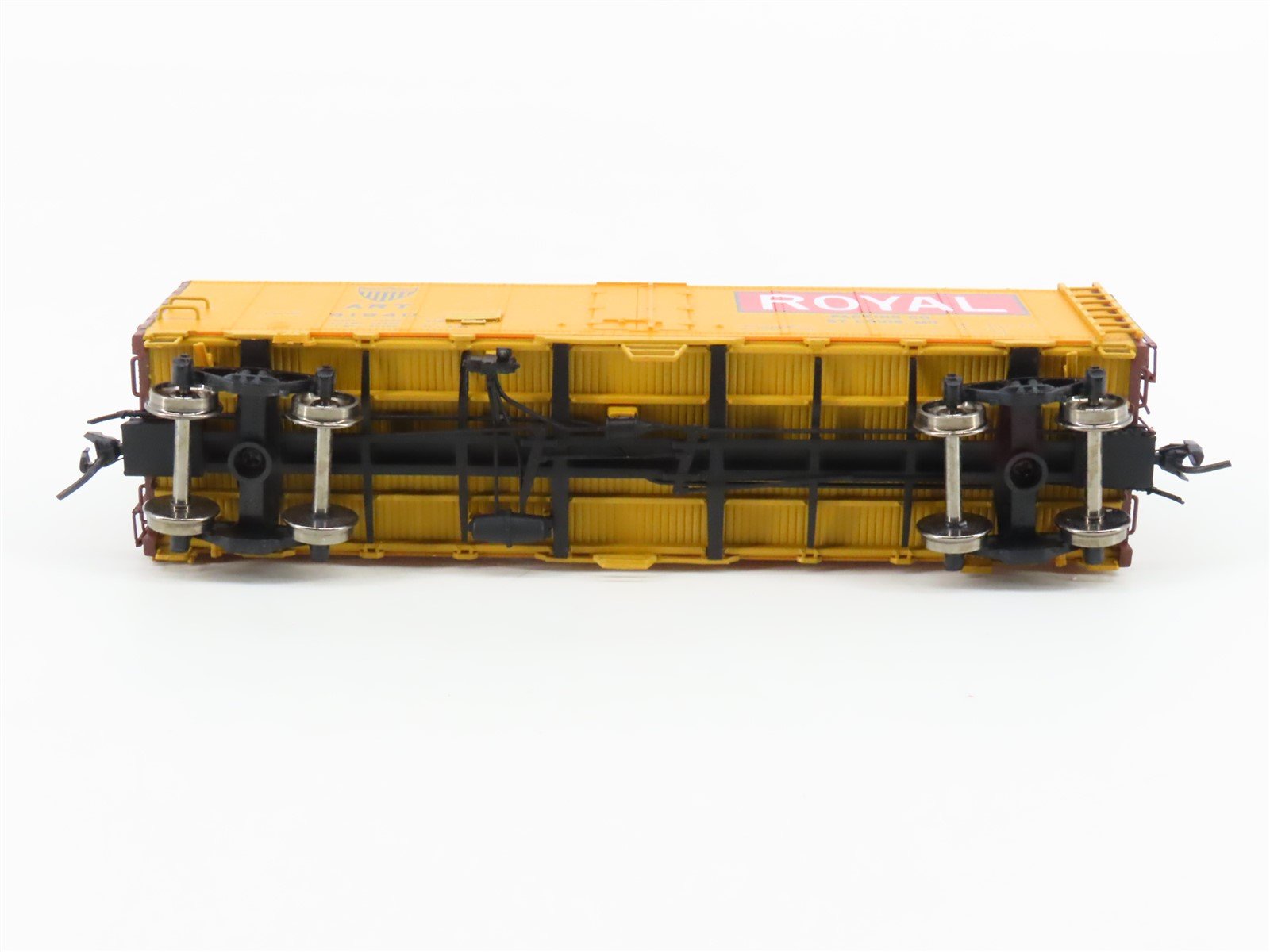 HO Scale InterMountain 45534-08 ART Royal Packing R-40-23 Steel Reefer #91540