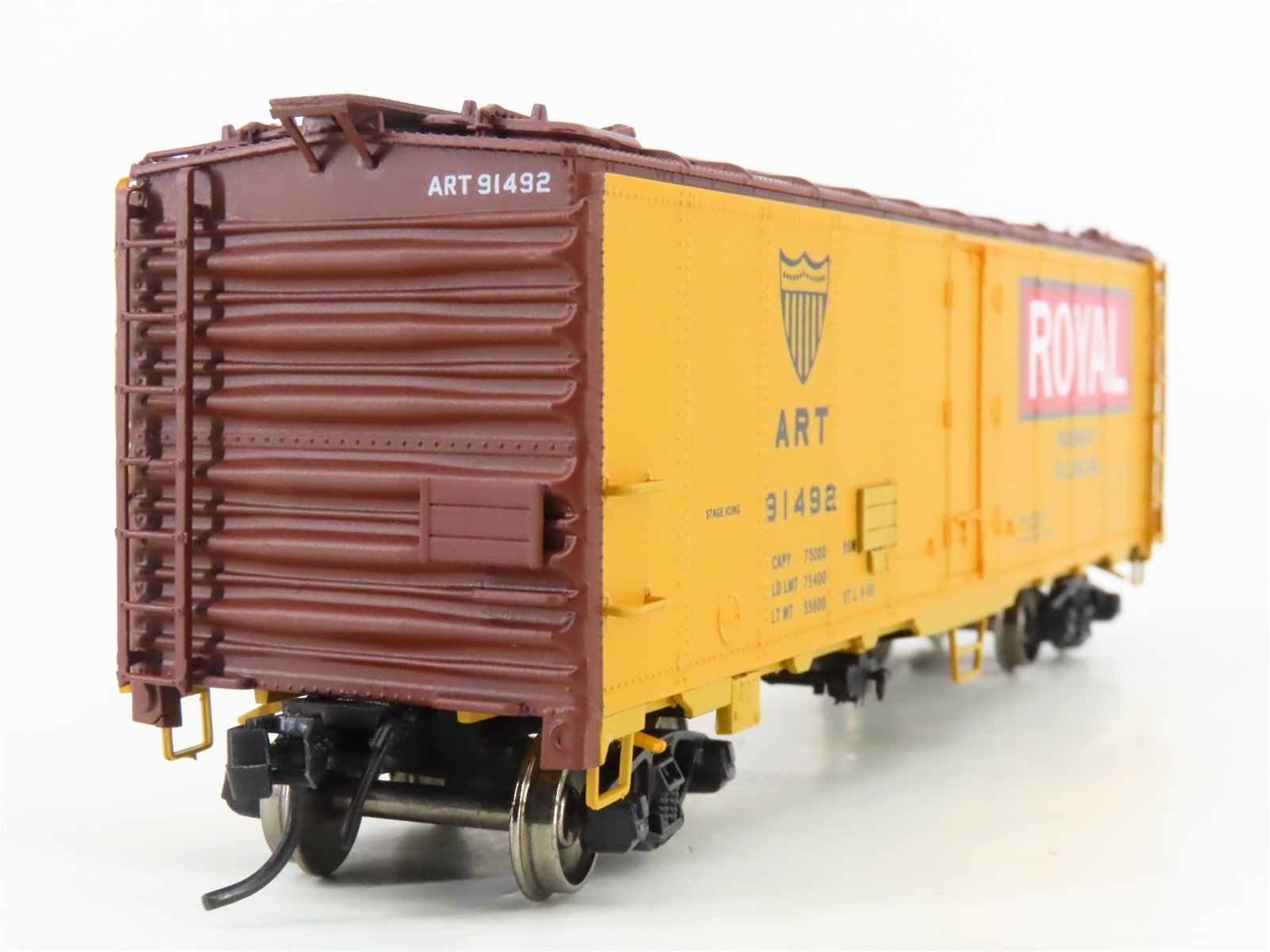 HO Scale InterMountain 45534-06 ART Royal Packing R-40-23 Steel Reefer #91492