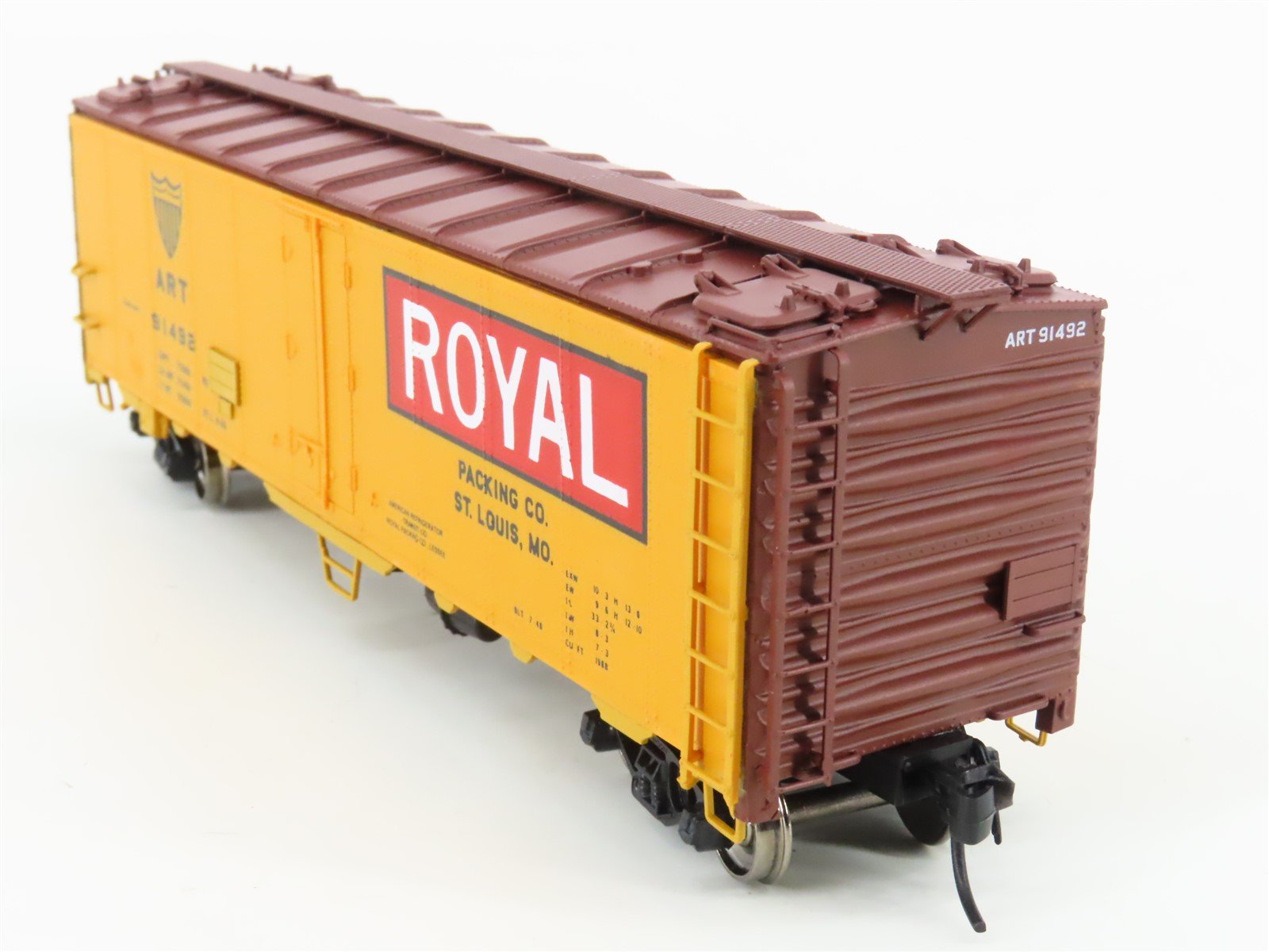HO Scale InterMountain 45534-06 ART Royal Packing R-40-23 Steel Reefer #91492