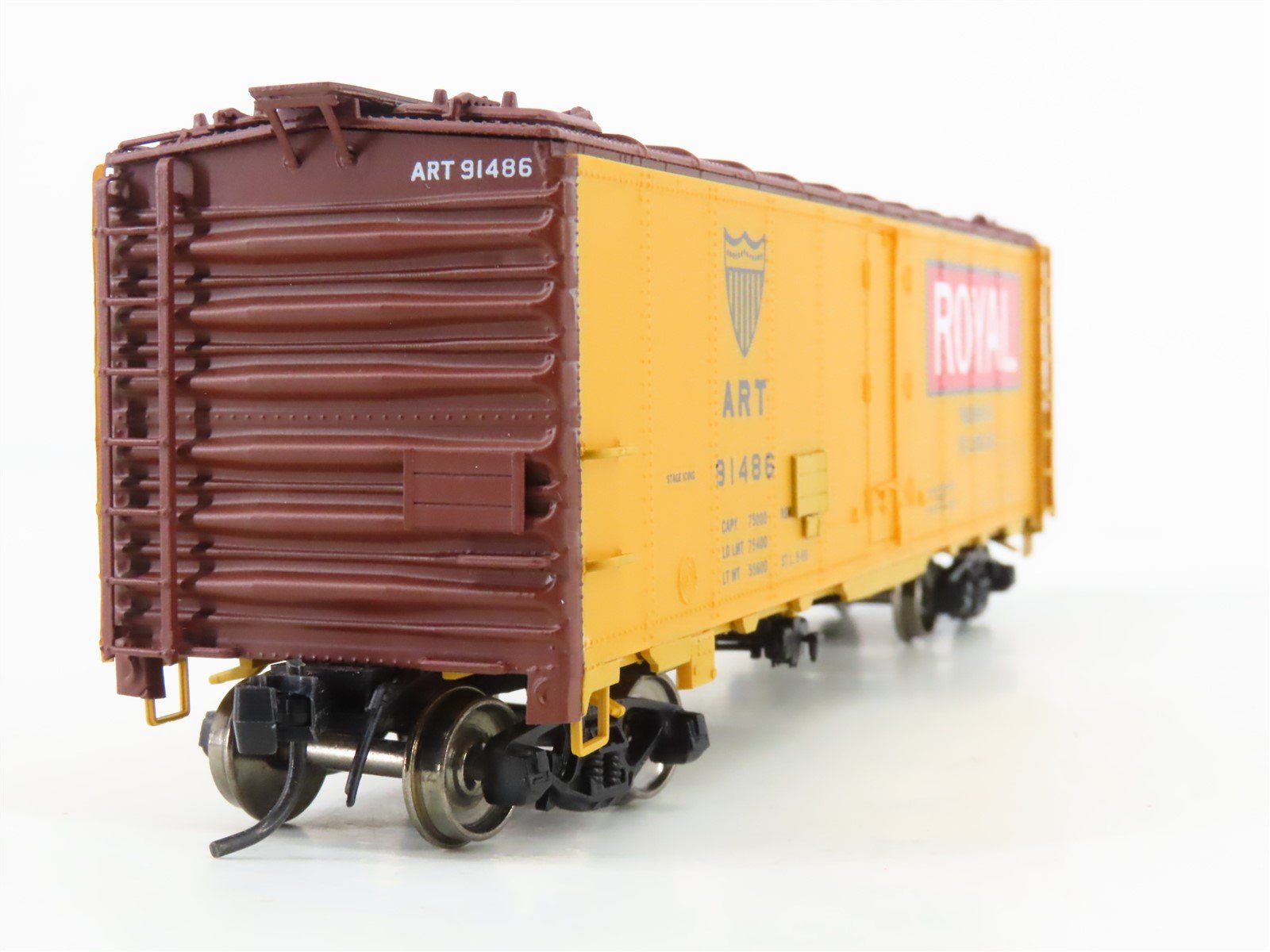 HO Scale InterMountain 45534-05 ART Royal Packing R-40-23 Steel Reefer #91486