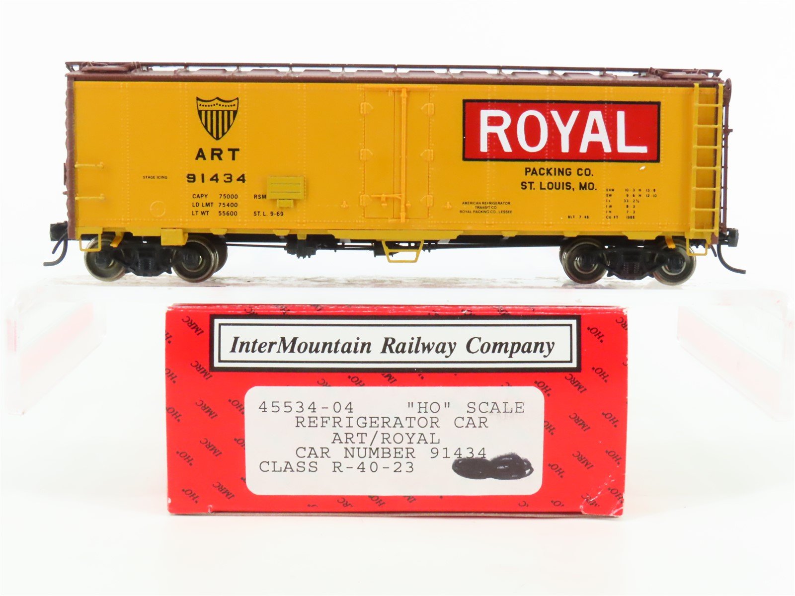 HO Scale InterMountain 45534-04 ART Royal Packing R-40-23 Steel Reefer #91434