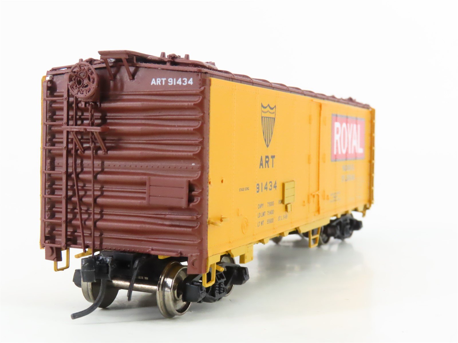 HO Scale InterMountain 45534-04 ART Royal Packing R-40-23 Steel Reefer #91434