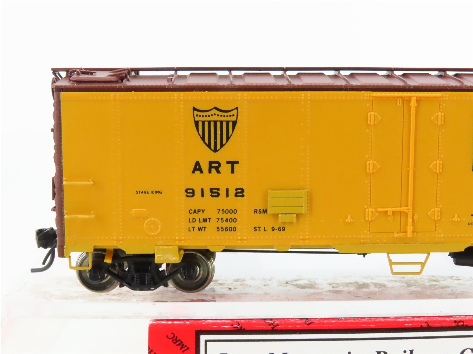 HO Scale InterMountain 45534-07 ART Royal Packing R-40-23 Steel Reefer #91512
