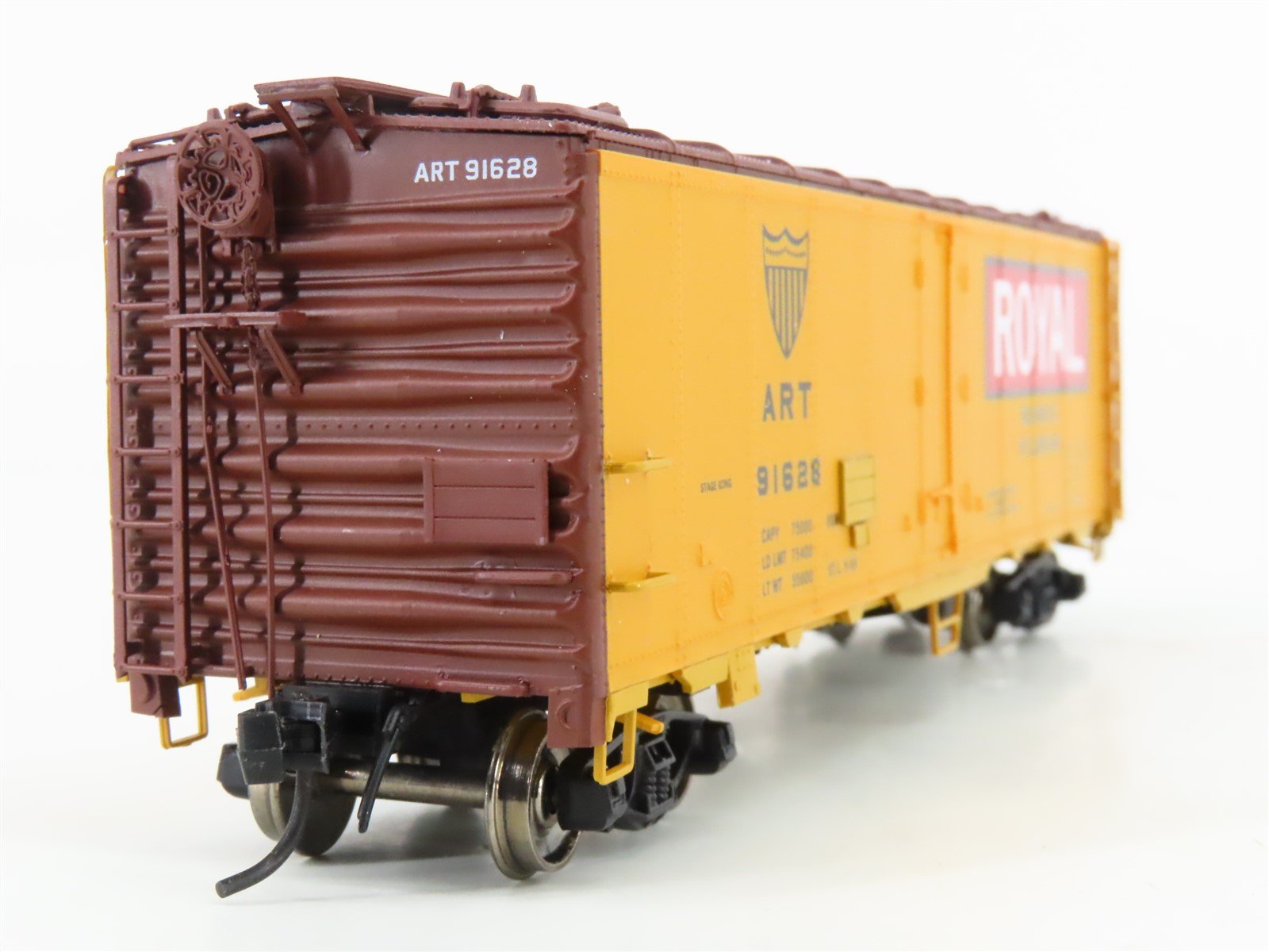 HO Scale InterMountain 45534-10 ART Royal Packing R-40-23 Steel Reefer #91628