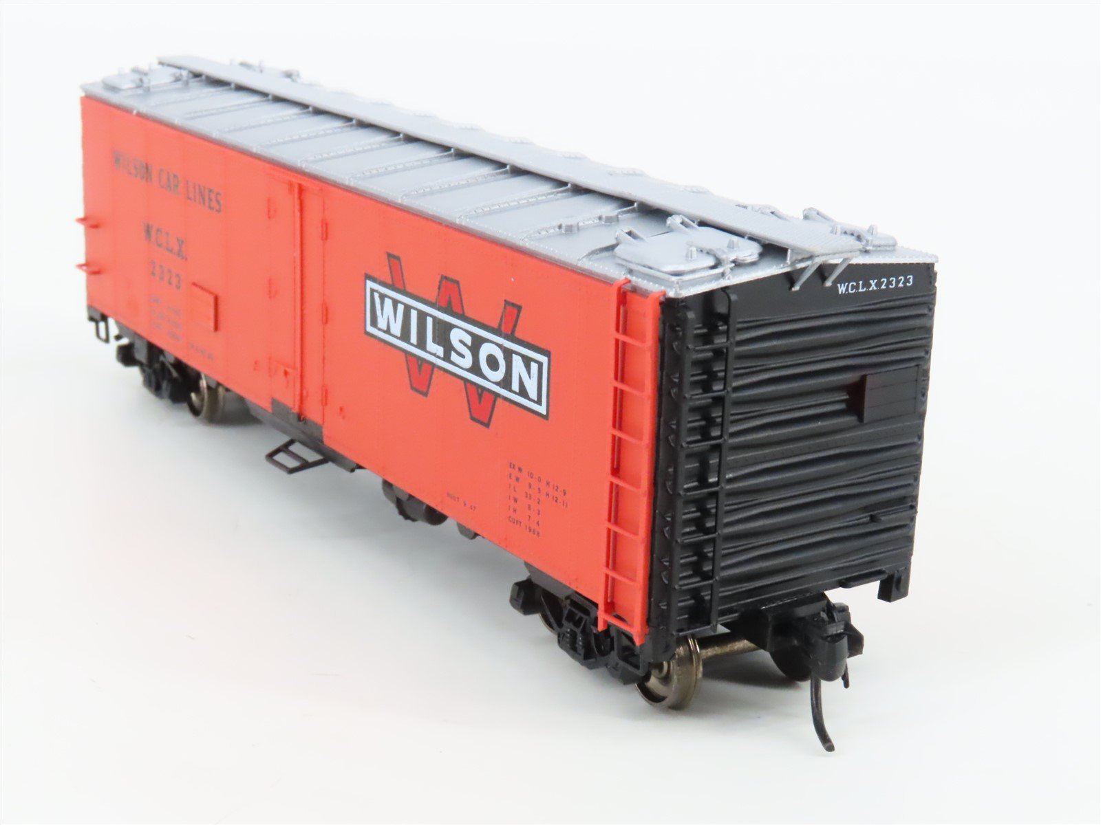 HO Scale InterMountain 45519-04 WCLX Wilson Car Lines R-40-23 Steel Reefer #2323