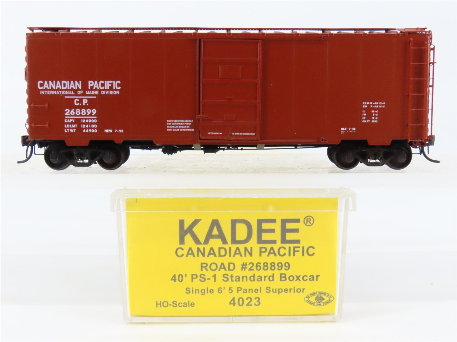 HO Scale Kadee 4023 CP Canadian Pacific 40' PS-1 Single Door Box Car #268899