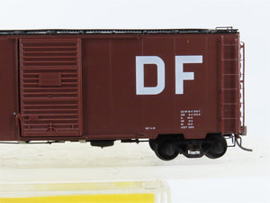 HO Scale Kadee 4022 CGW Chicago Great Western 40' PS-1 Single Door Box Car #5106