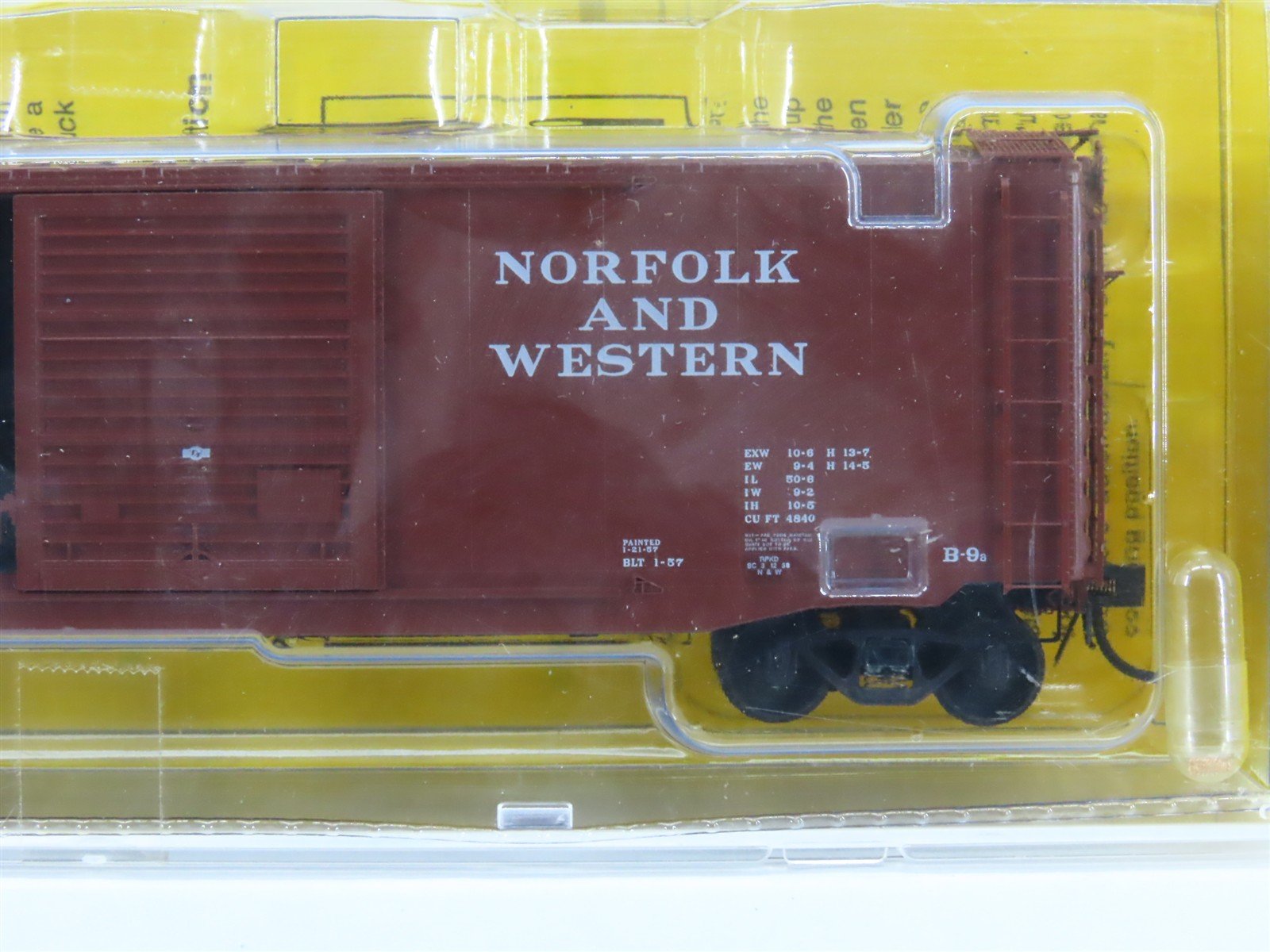 HO Kadee 6005 N&W Norfolk & Western 50' Youngstown Door Box Car #54821 - SEALED