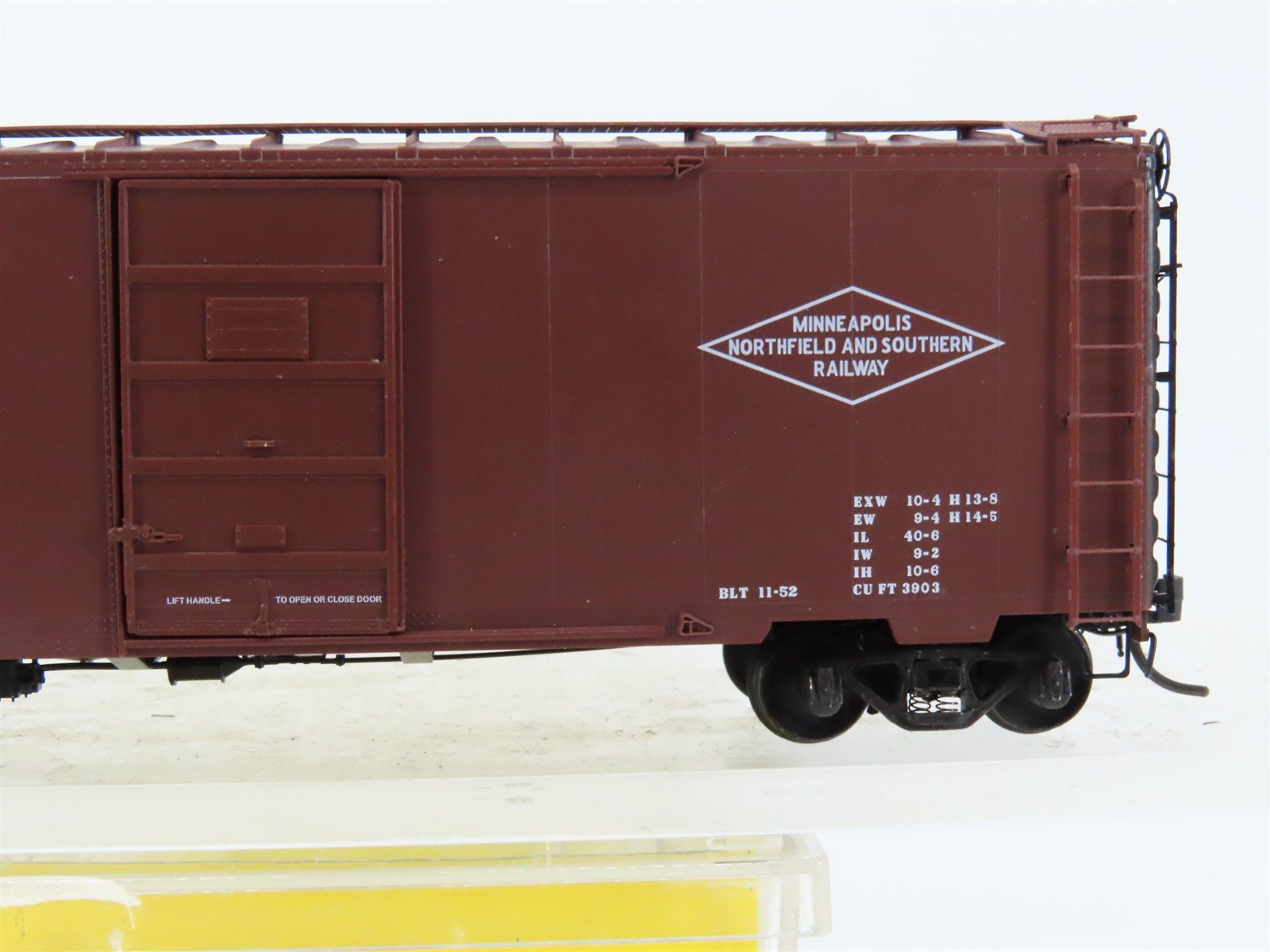 HO Scale Kadee 4021 MNS Minneapolis Northfield & Southern 40' PS-1 Box Car #1035