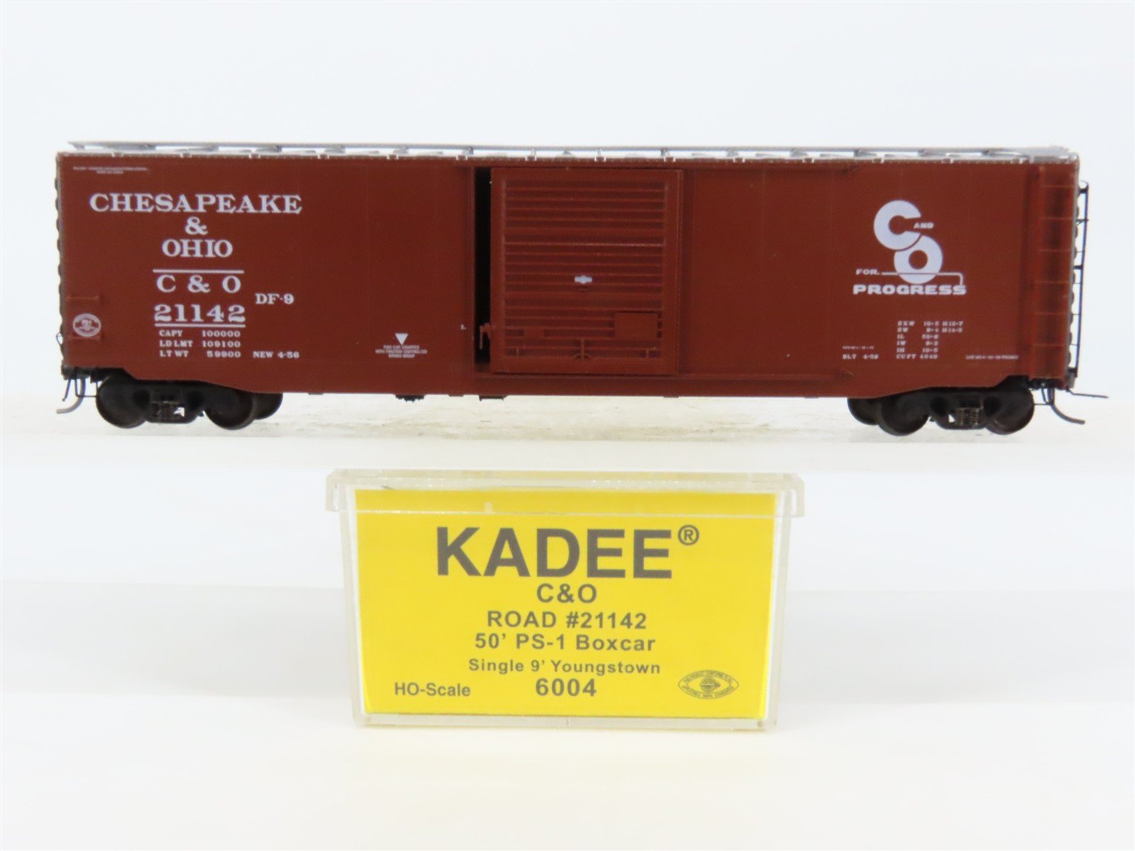 HO Scale Kadee 6004 C&O Chesapeake & Ohio "Progress" 50' PS-1 Box Car #21142