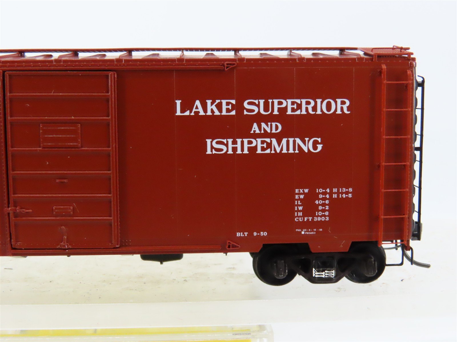 HO Scale Kadee 4028 LS&I Lake Superior & Ishpeming 40' Single Door Box Car #2241