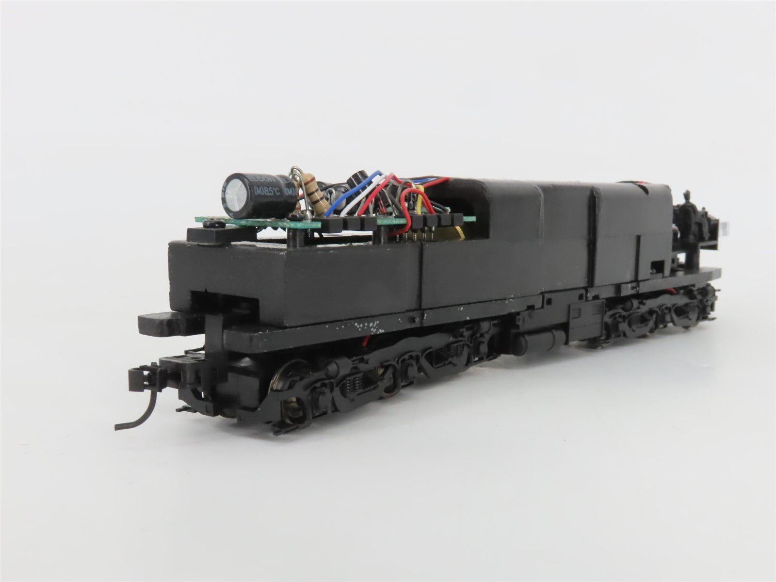 HO Scale Proto 2000 21631 Undecorated ALCO PA Diesel Locomotive - DCC Ready