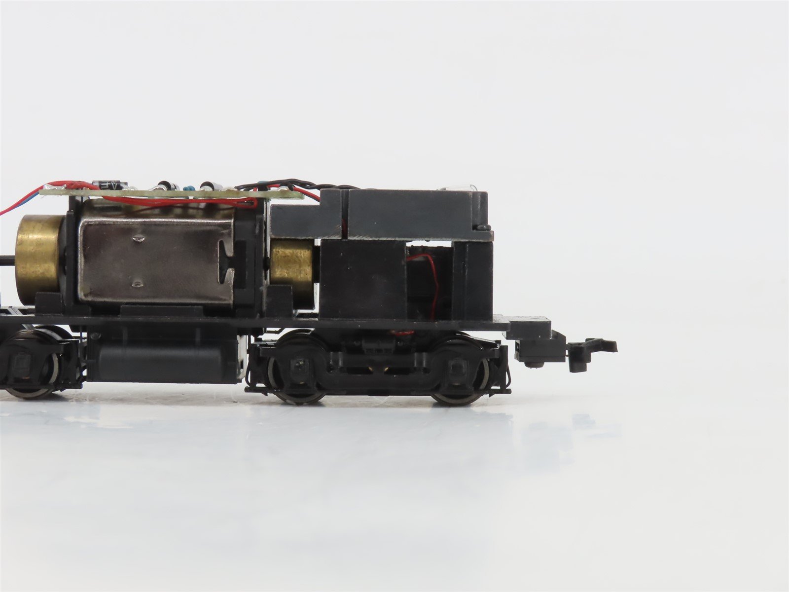 HO Scale Proto 2000 21148 CB&Q Burlington Route EMD SW1200 Diesel Switcher #9271