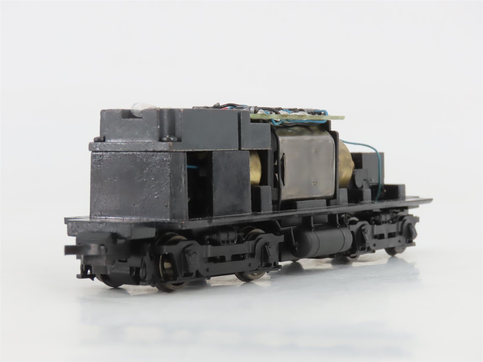HO Scale Proto 2000 21148 CB&Q Burlington Route EMD SW1200 Diesel Switcher #9271