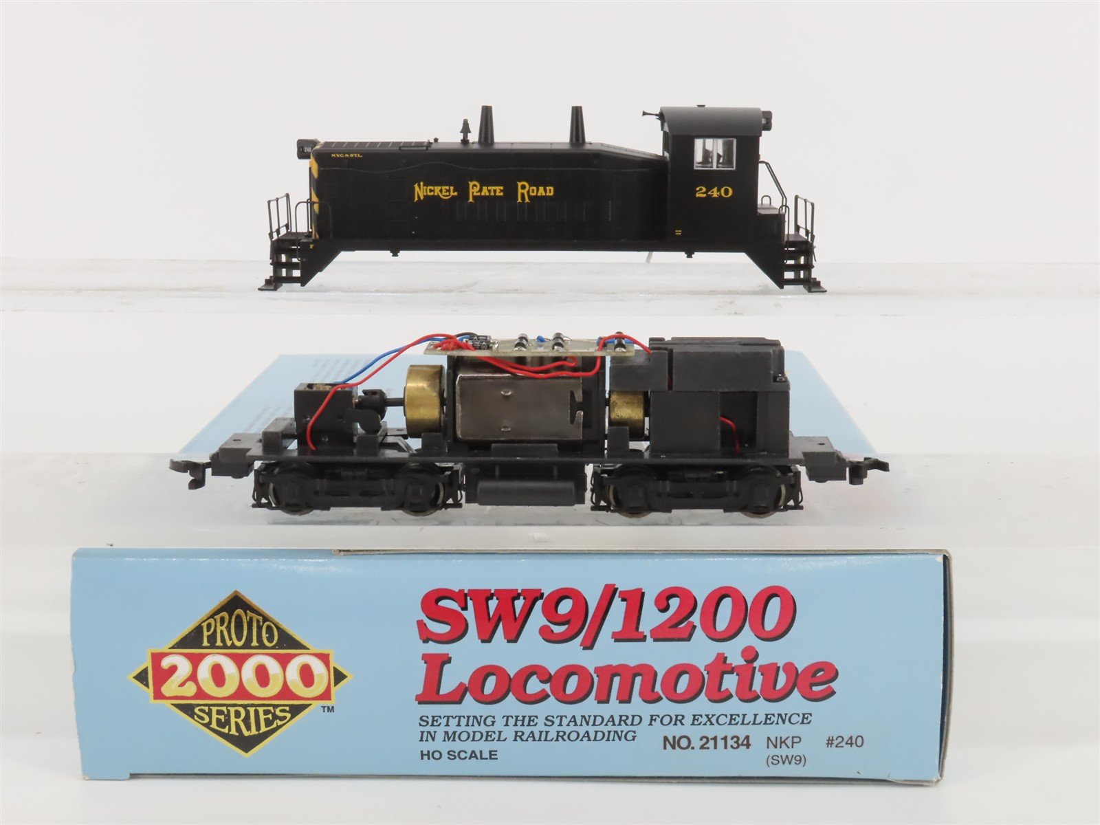 HO Scale Proto 2000 21134 NKP Nickel Plate Road EMD SW9 Diesel Switcher #240
