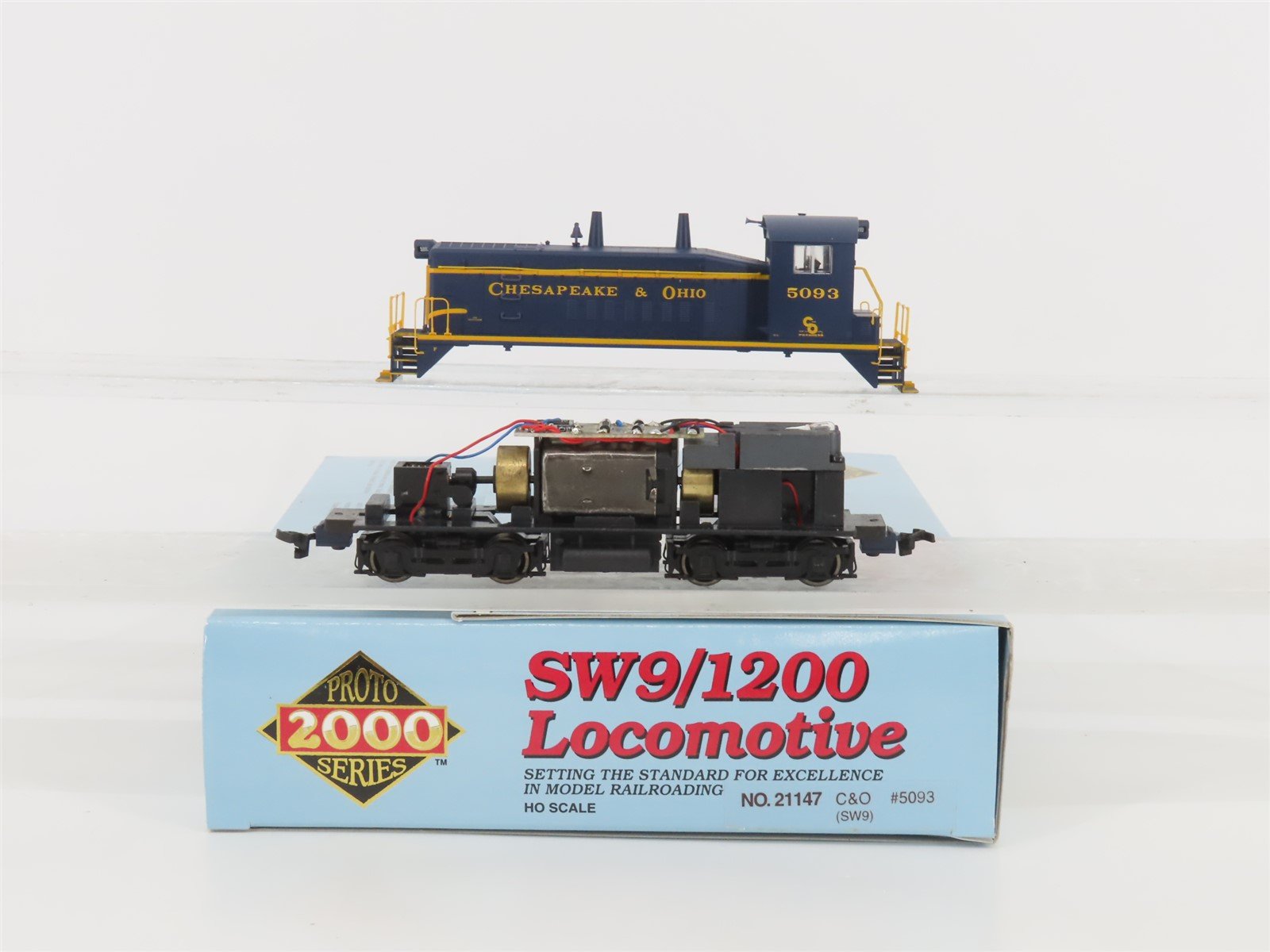 HO Scale Proto 2000 21147 C&O Chesapeake & Ohio EMD SW9 Diesel Switcher #5093