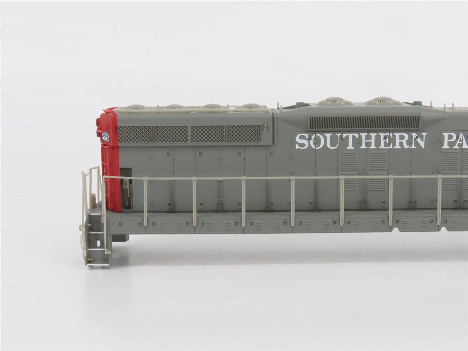 HO Scale Proto 2000 21195 SP Southern Pacific EMD SD9 Diesel #5378 - DCC Ready