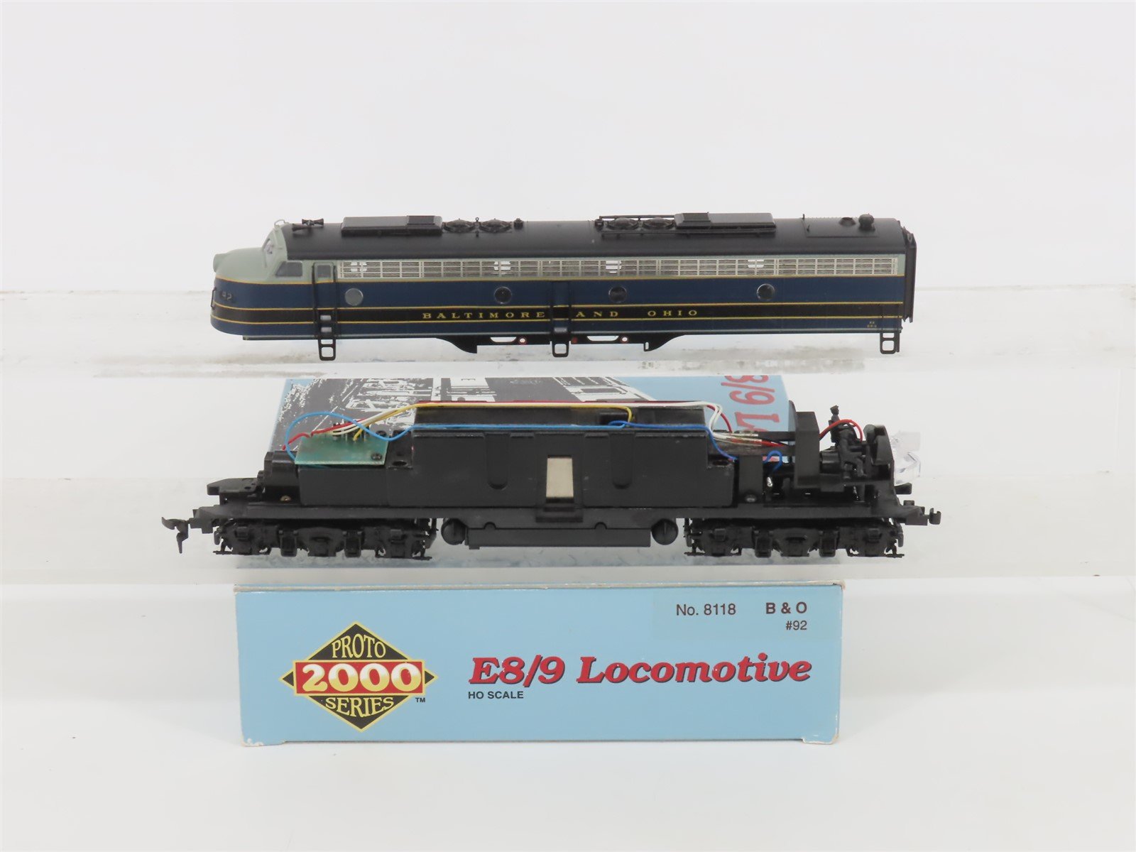 HO Scale Proto 2000 8118 B&O Baltimore & Ohio EMD E8/9A Diesel Locomotive #92