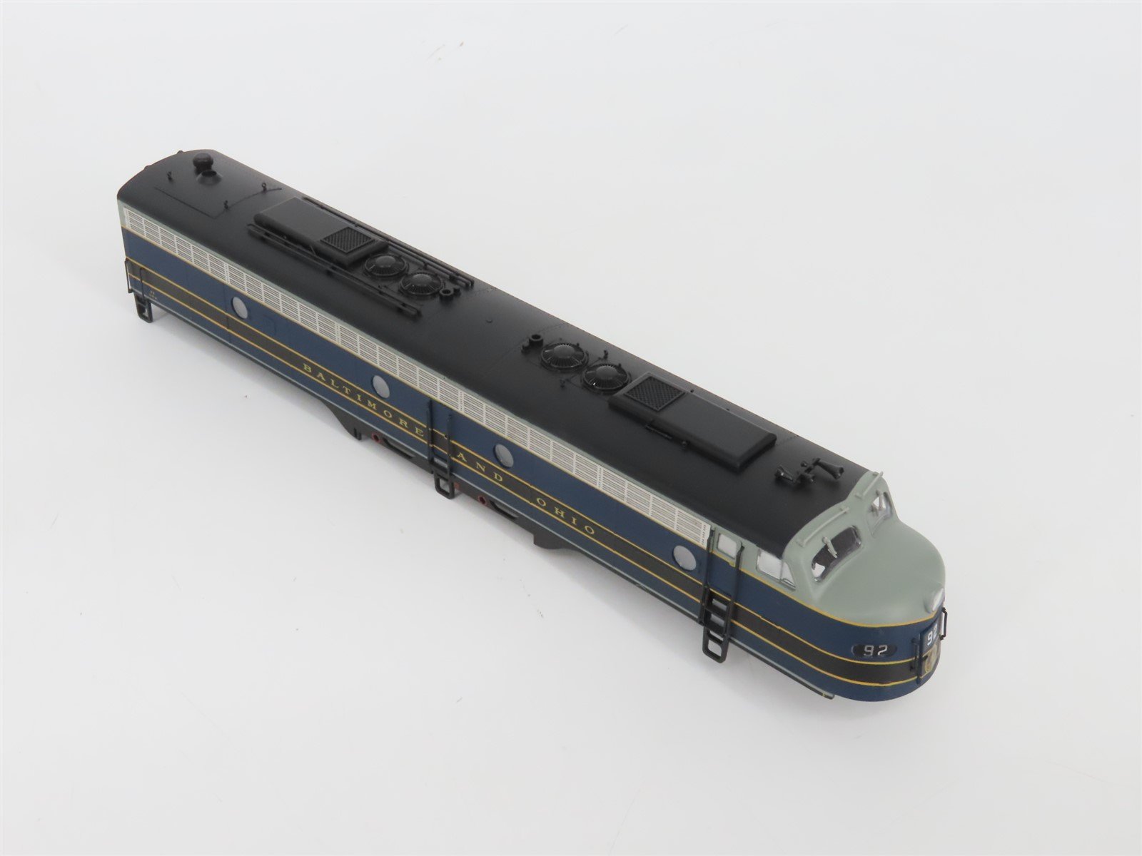 HO Scale Proto 2000 8118 B&O Baltimore & Ohio EMD E8/9A Diesel Locomotive #92