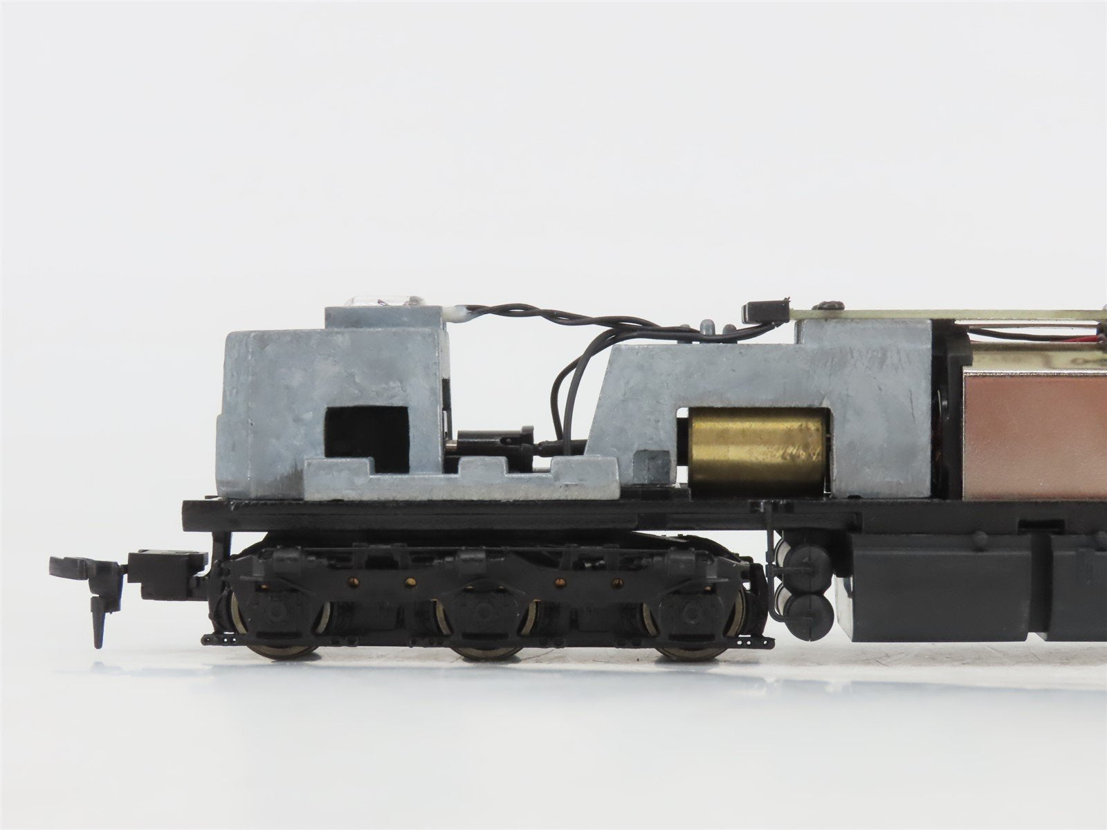 HO Scale Proto 2000 8225 CB&Q Burlington Route EMD SD7 Diesel #303 - DCC Ready