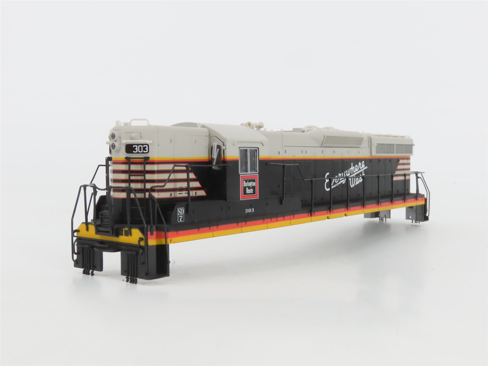 HO Scale Proto 2000 8225 CB&Q Burlington Route EMD SD7 Diesel #303 - DCC Ready