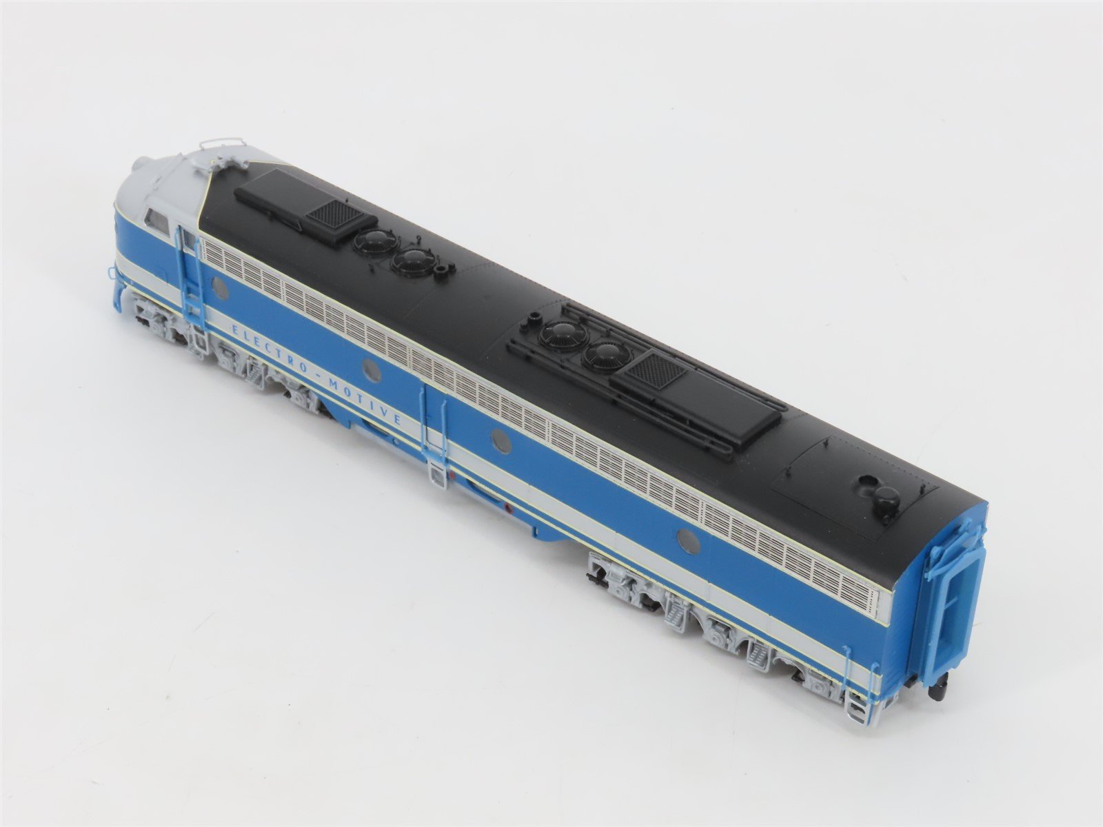 HO Scale Proto 2000 8177 Electro-Motive EMD Demonstrator E8/9 A/A Diesel Set
