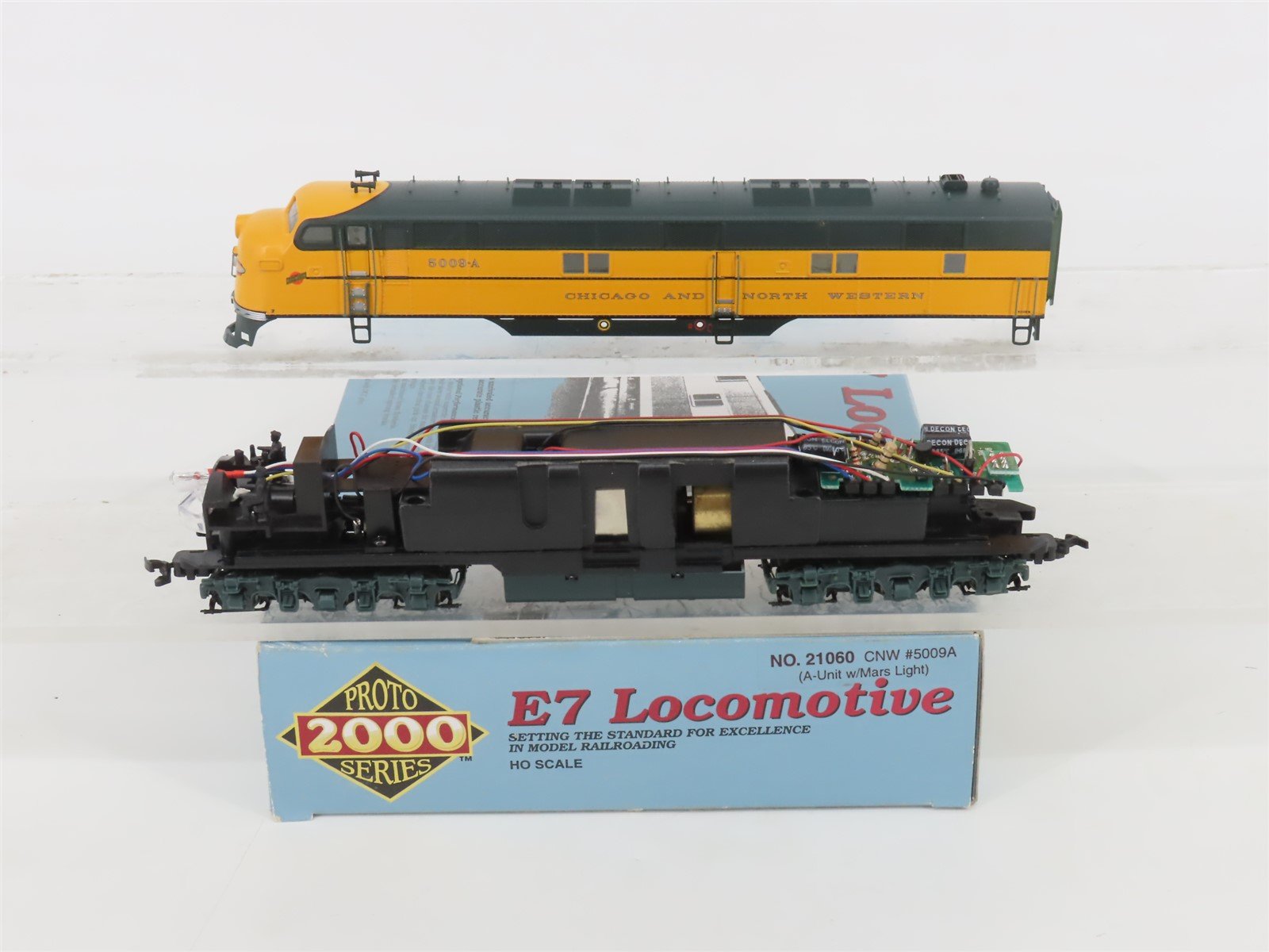 HO Proto 2000 21060 CNW Chicago North Western E7A Diesel #5009A - DCC Ready