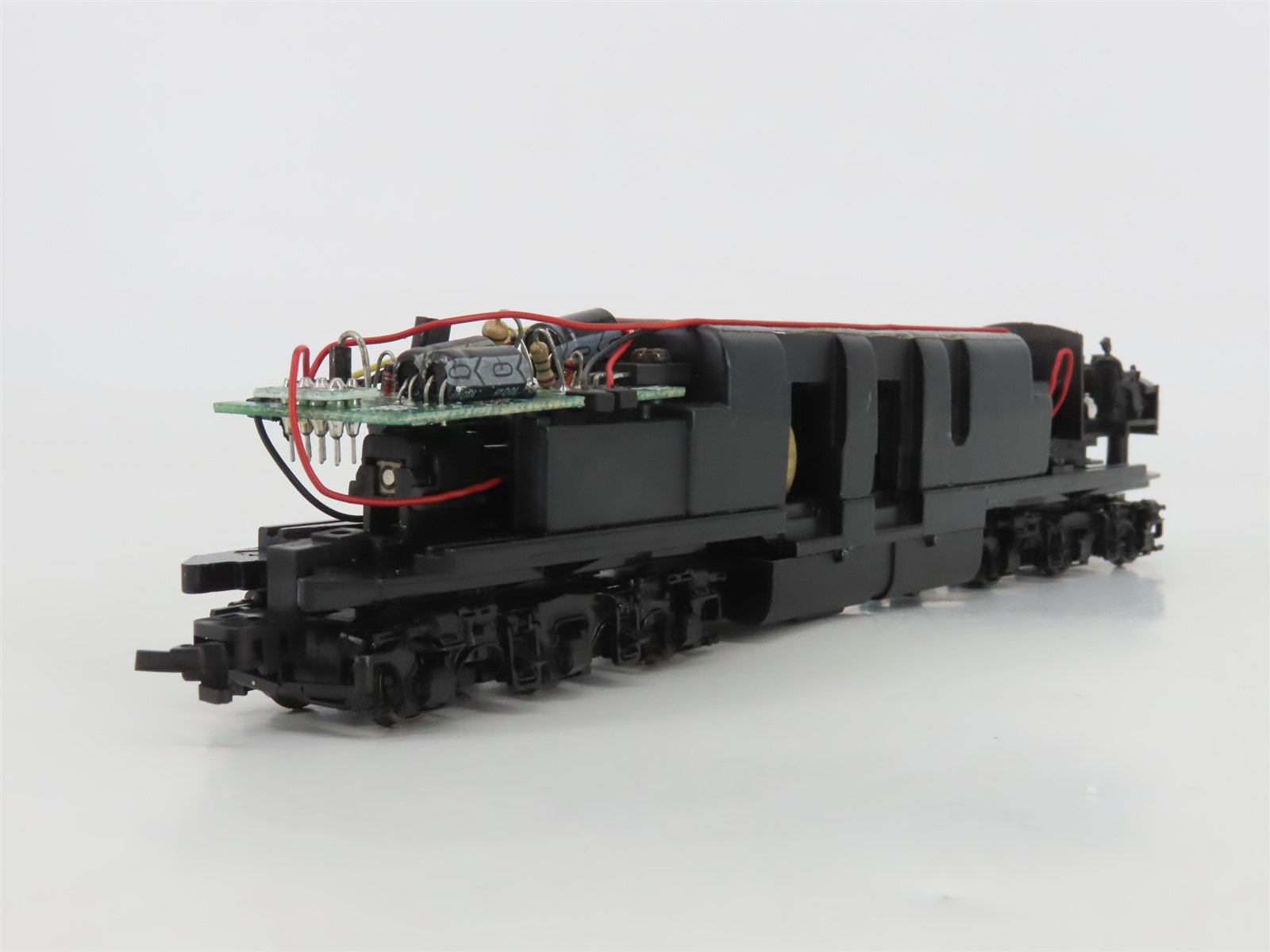 HO Scale Proto 2000 21072 Undecorated EMD E7A Diesel Locomotive - DCC Ready