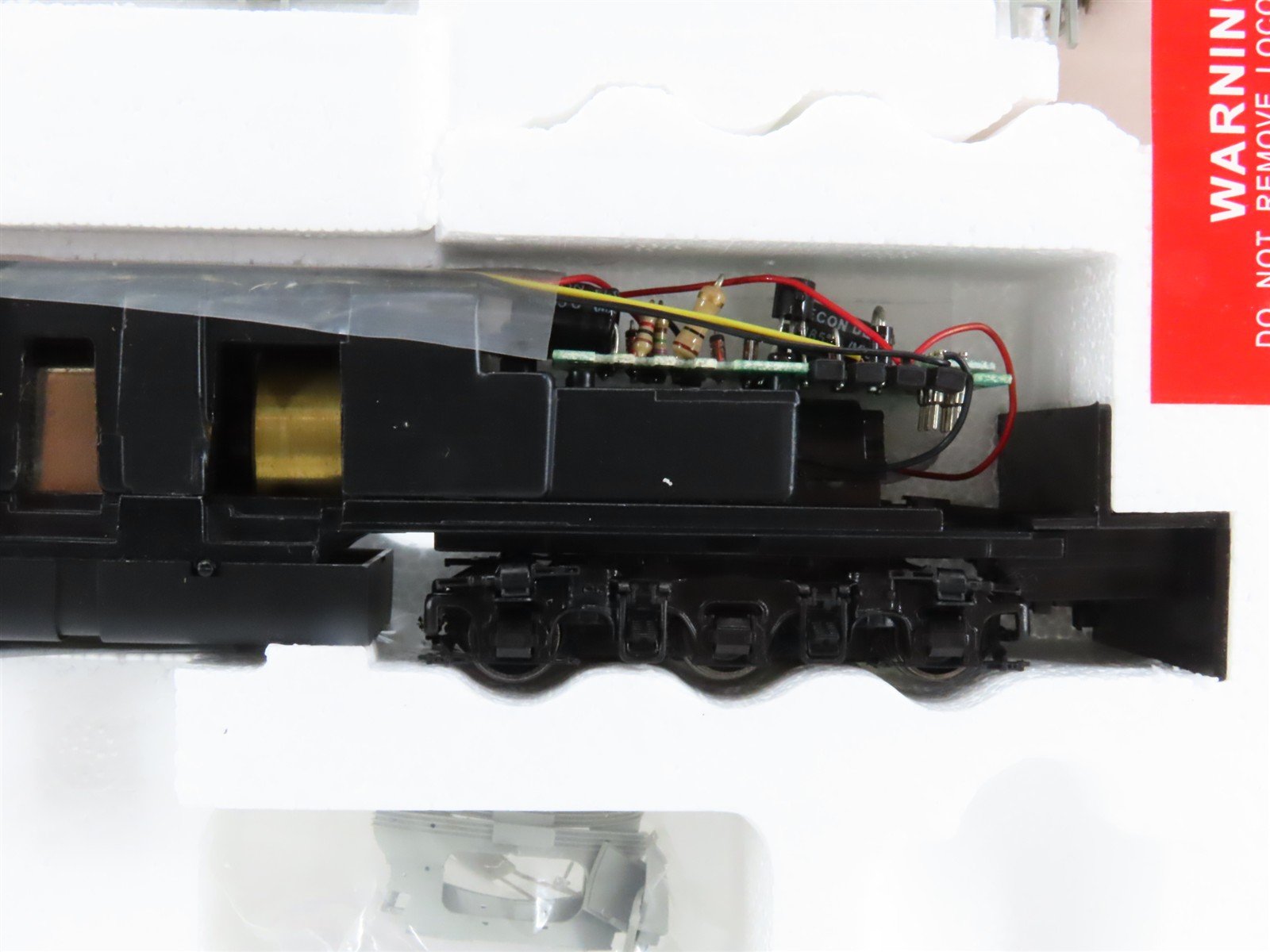 HO Scale Proto 2000 21072 Undecorated EMD E7A Diesel Locomotive - DCC Ready