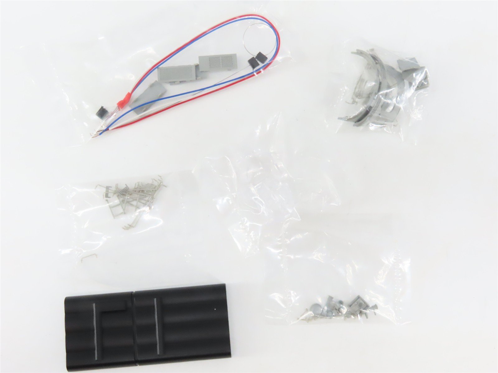 HO Scale Proto 2000 21072 Undecorated EMD E7A Diesel Locomotive - DCC Ready