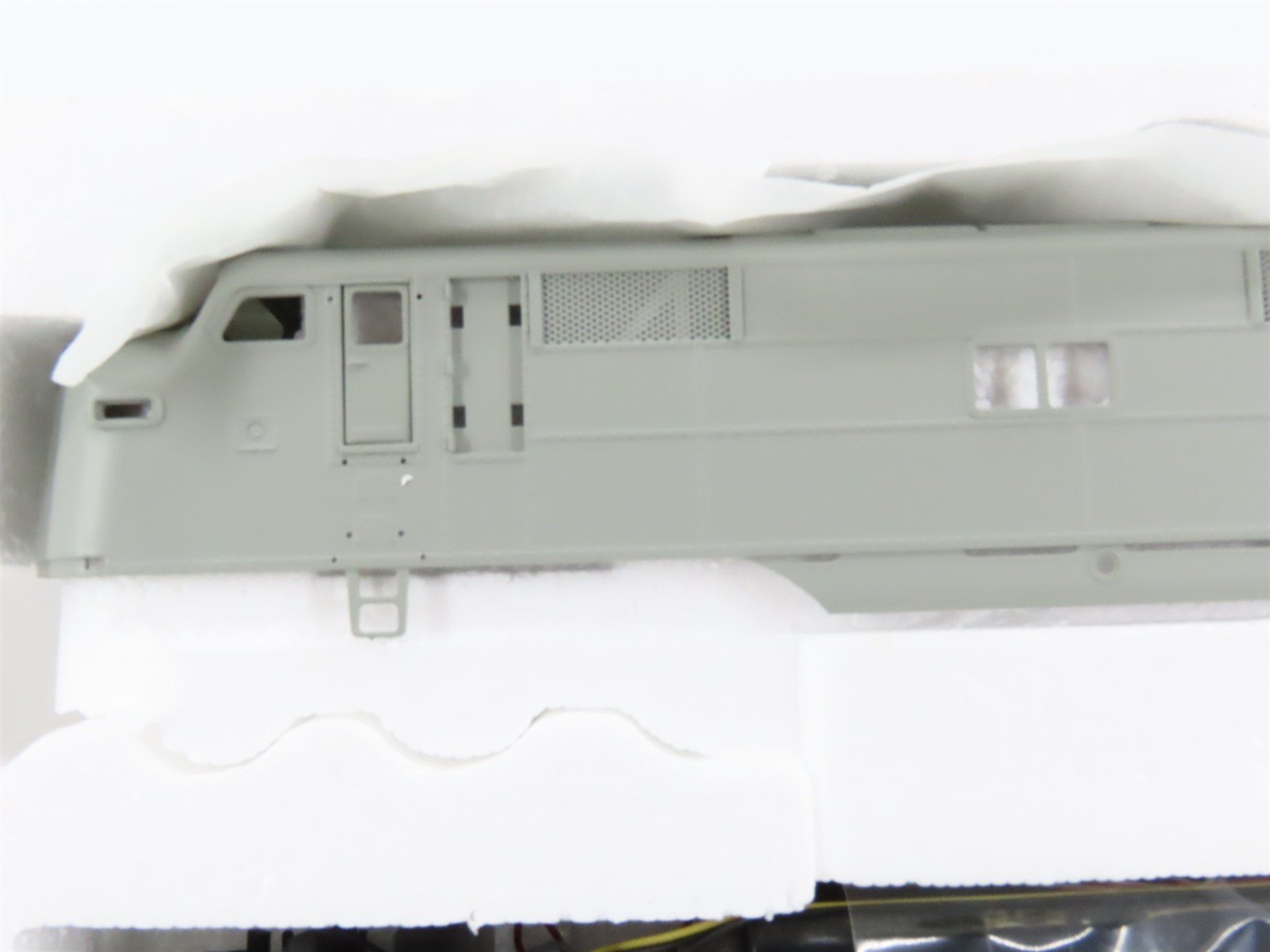 HO Scale Proto 2000 21072 Undecorated EMD E7A Diesel Locomotive - DCC Ready
