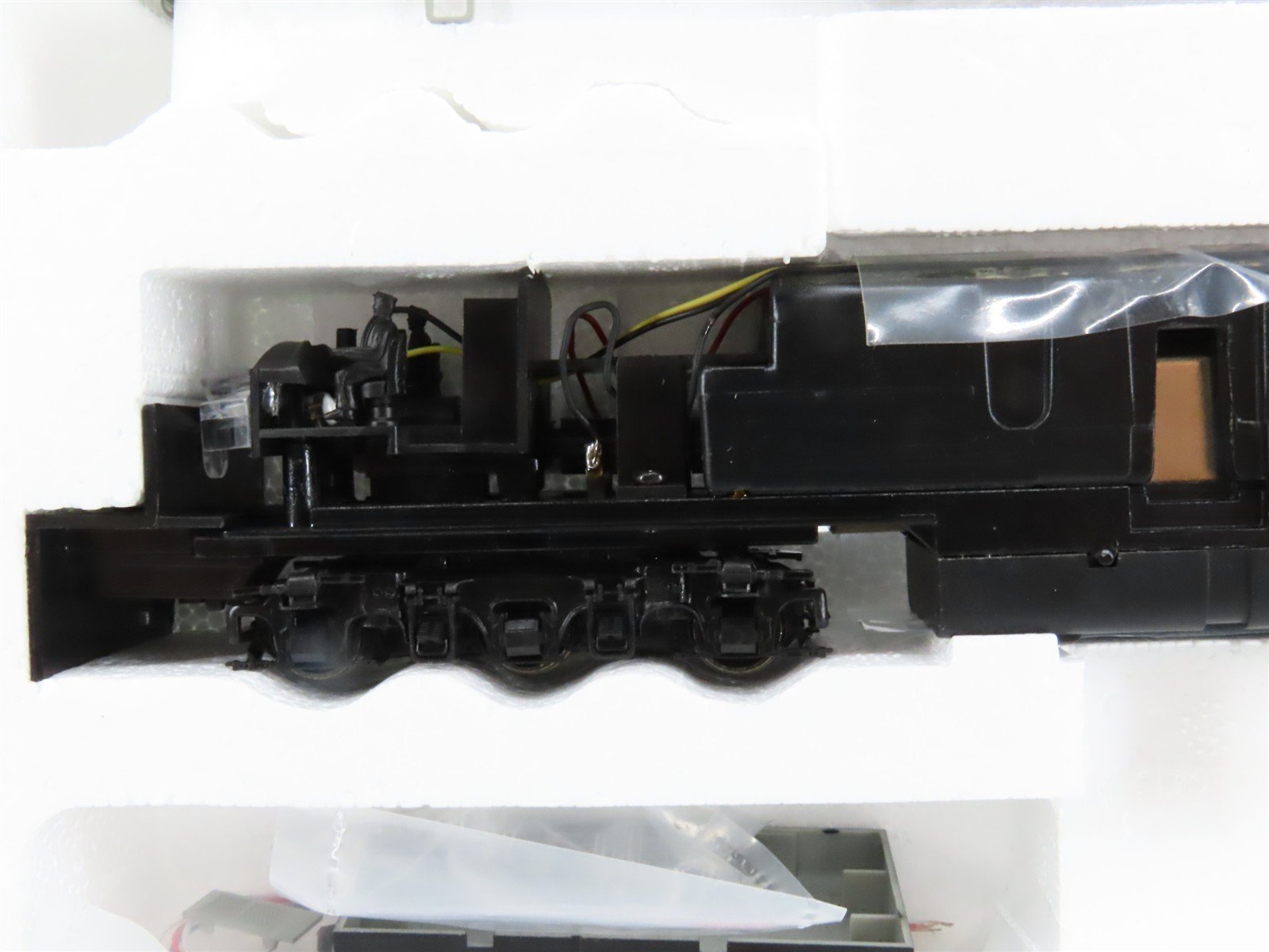HO Scale Proto 2000 21072 Undecorated EMD E7A Diesel Locomotive - DCC Ready