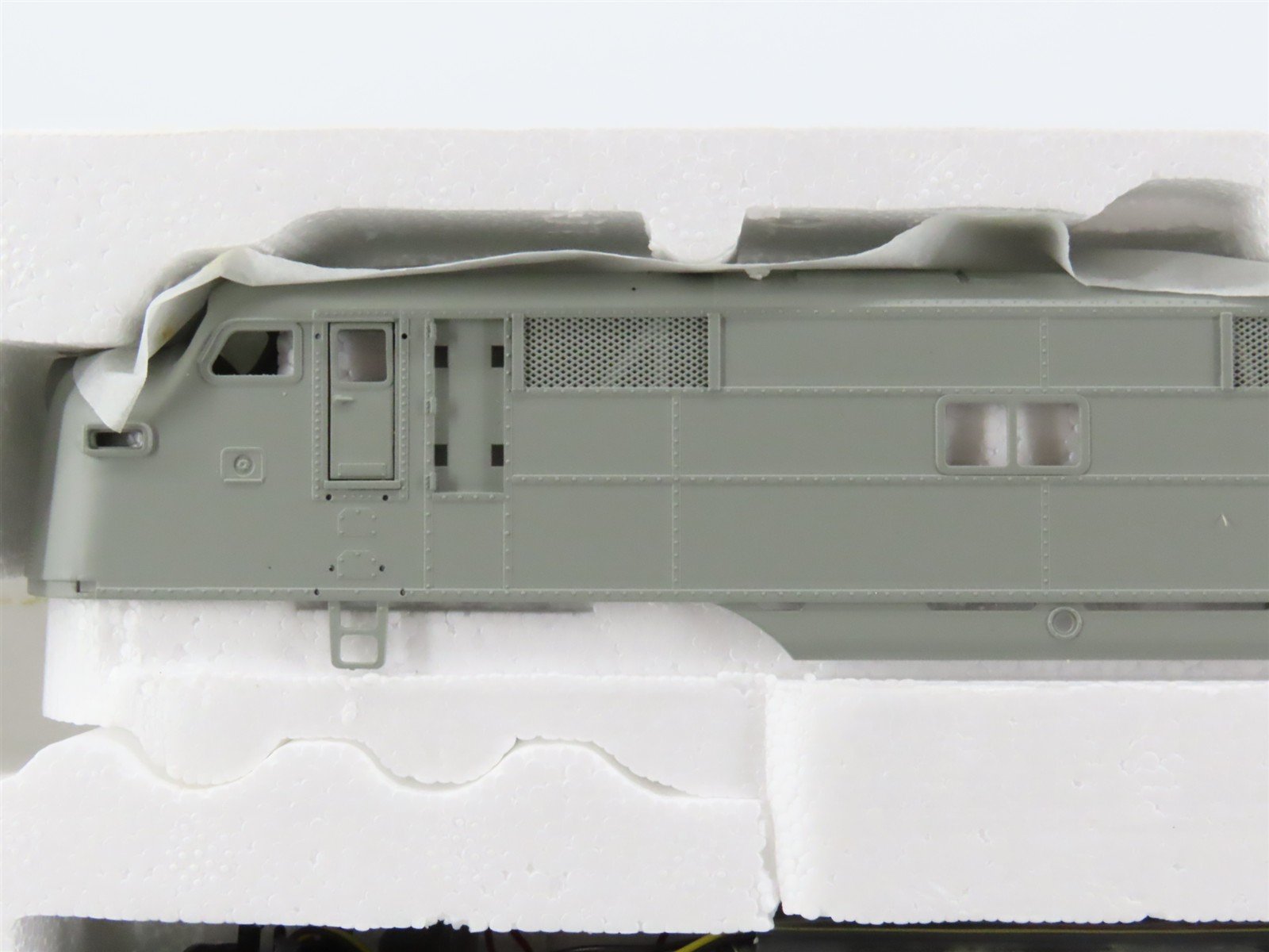 HO Scale Proto 2000 21072 Undecorated EMD E7A Diesel Locomotive - DCC Ready