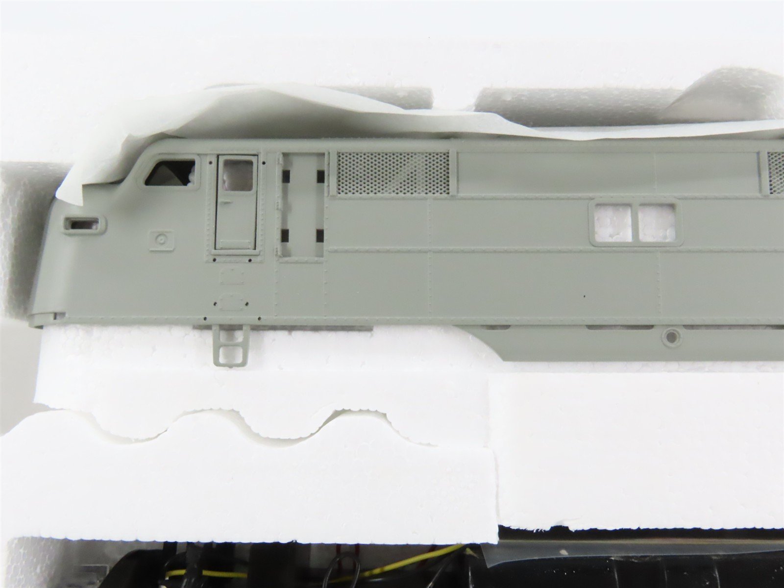 HO Scale Proto 2000 21072 Undecorated EMD E7A Diesel Locomotive - DCC Ready