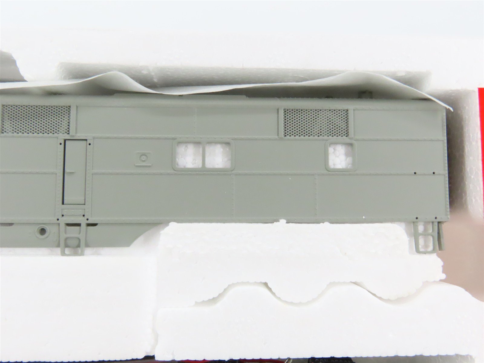 HO Scale Proto 2000 21072 Undecorated EMD E7A Diesel Locomotive - DCC Ready