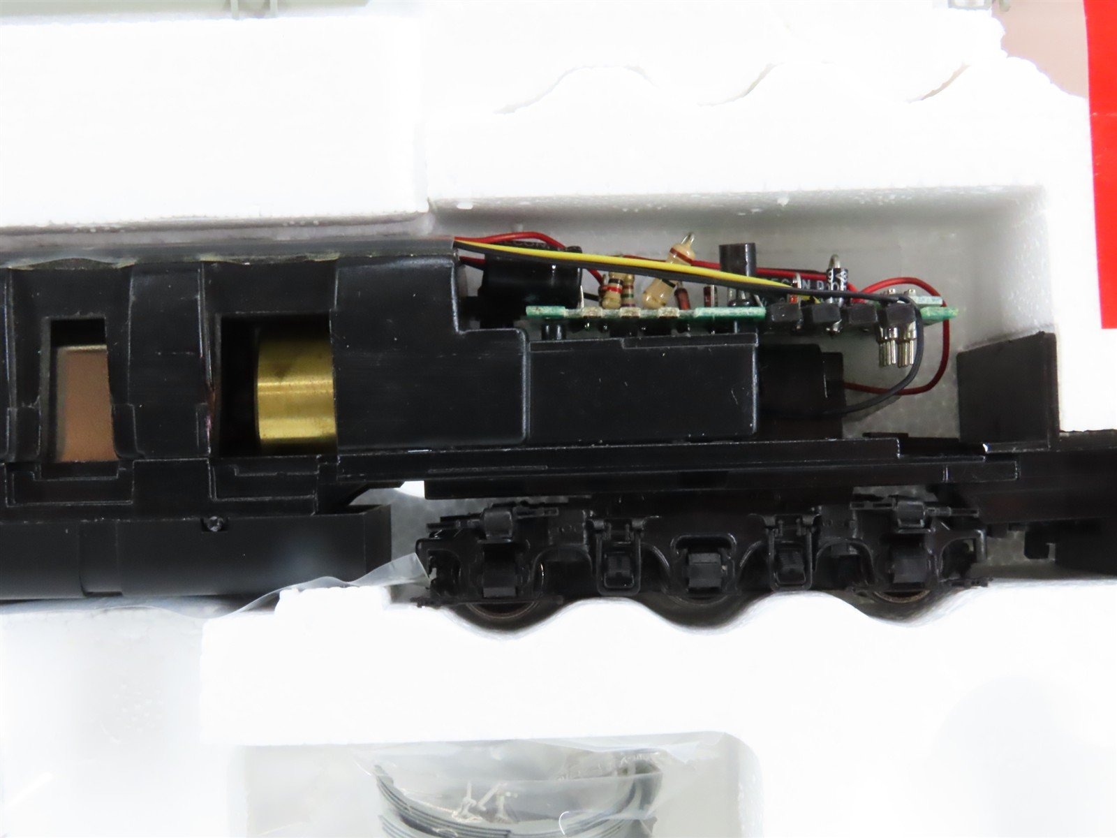 HO Scale Proto 2000 21072 Undecorated EMD E7A Diesel Locomotive - DCC Ready