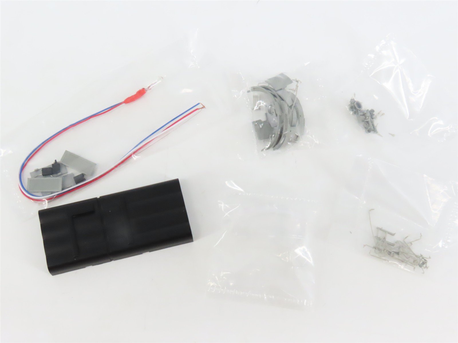 HO Scale Proto 2000 21072 Undecorated EMD E7A Diesel Locomotive - DCC Ready