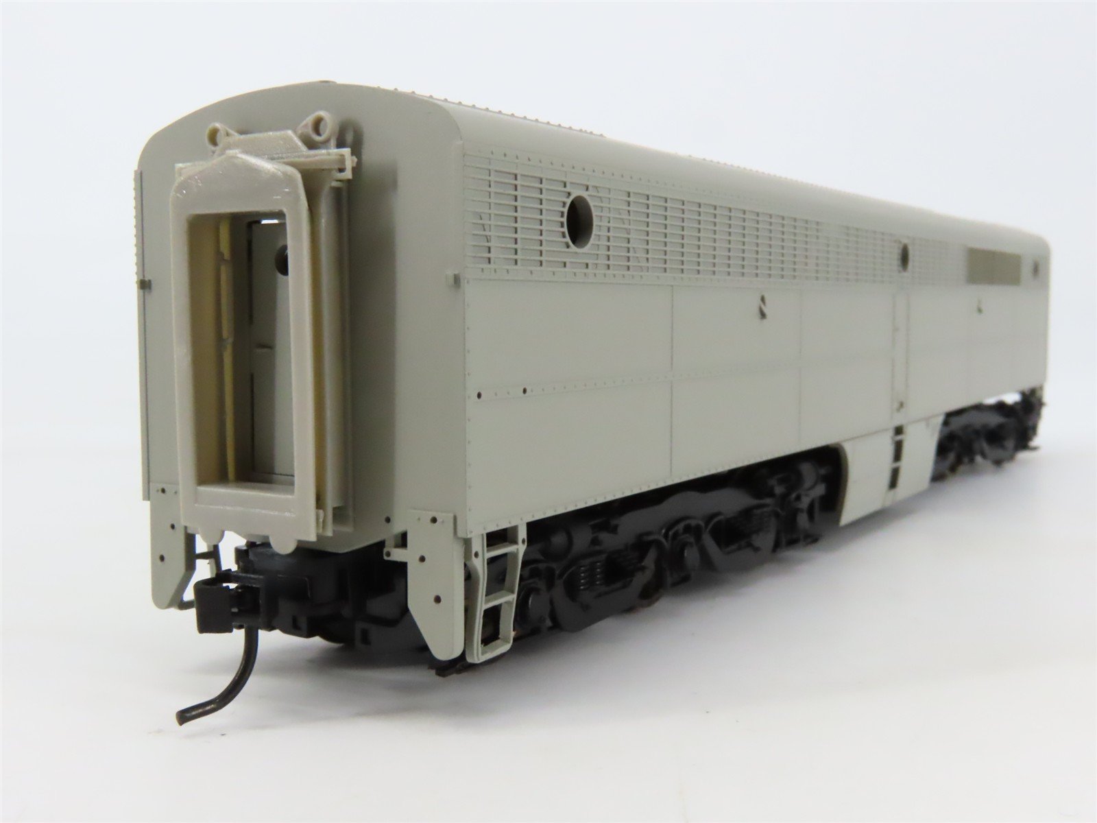 HO Scale Proto 2000 21632 Undecorated ALCO PB Diesel Locomotive - Unpowered