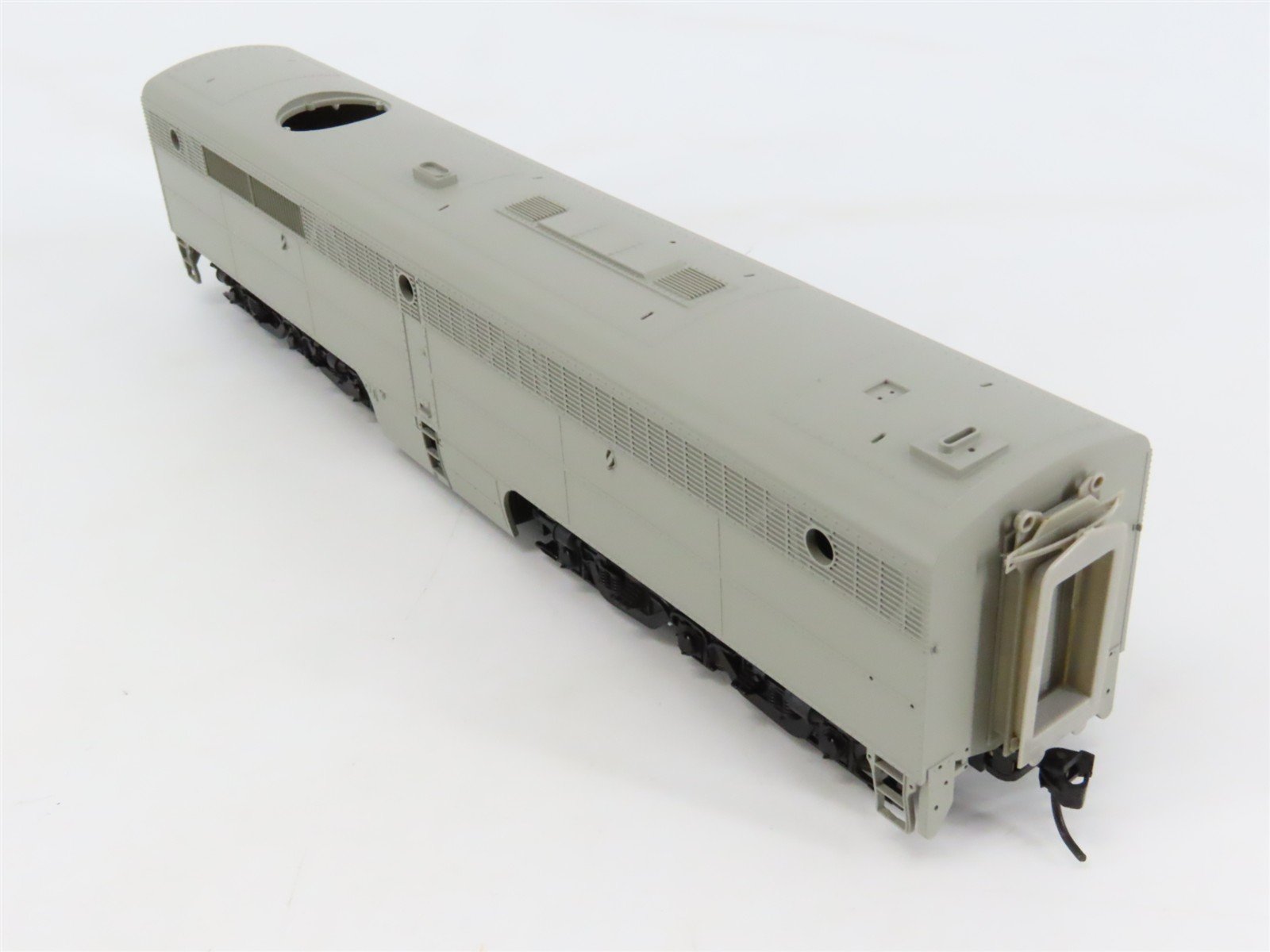 HO Scale Proto 2000 21632 Undecorated ALCO PB Diesel Locomotive - Unpowered